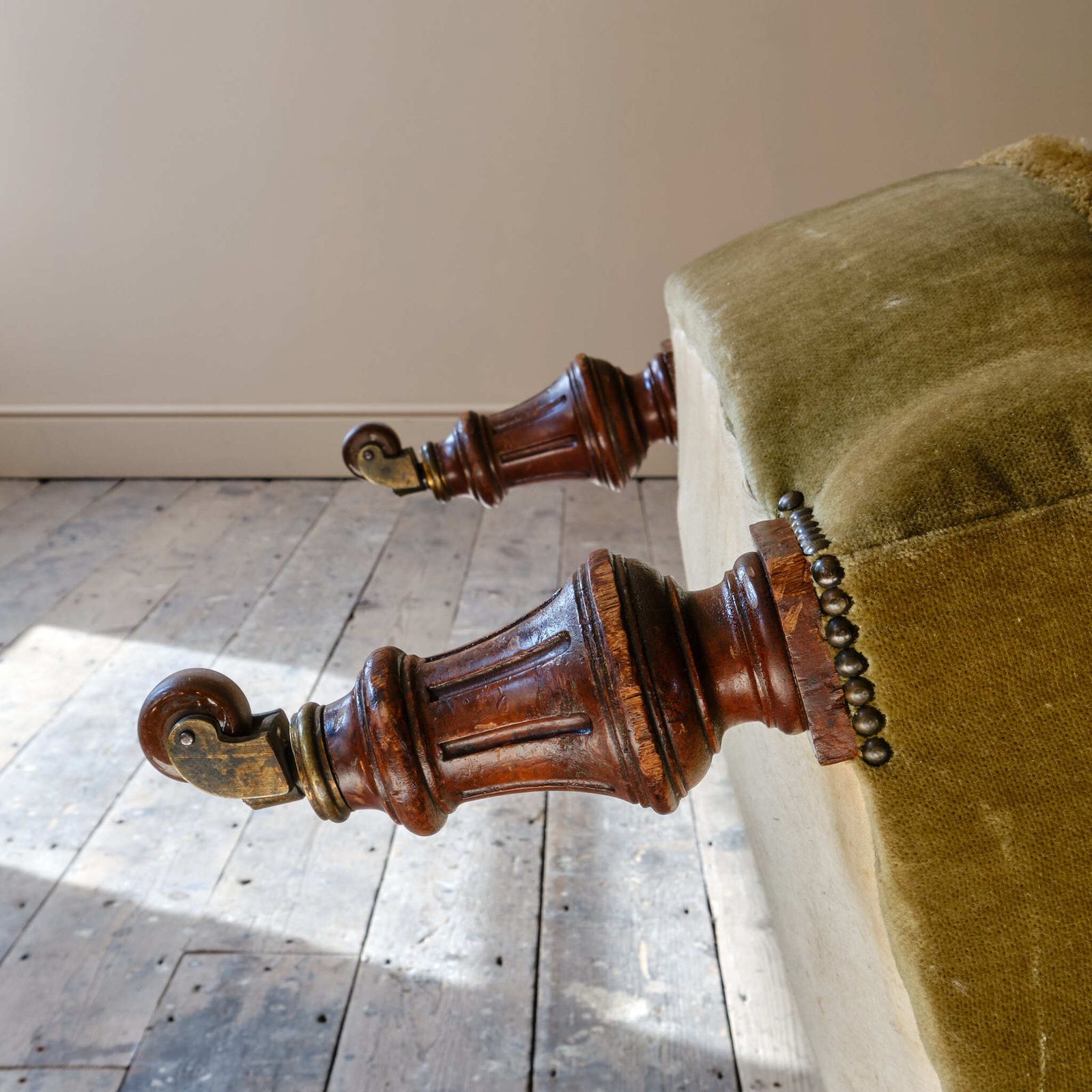 photo furniture 19th Century Tub Back Armchair