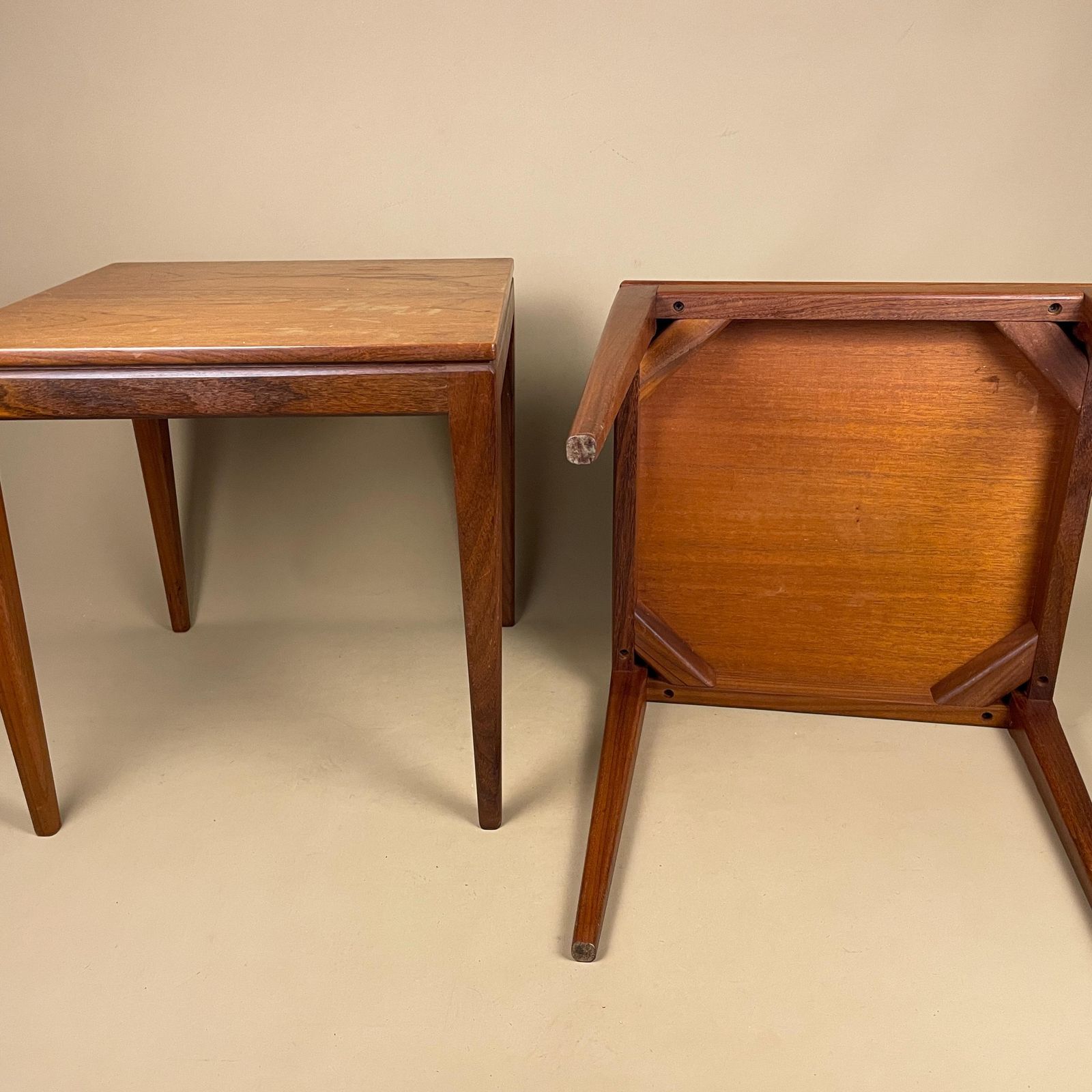 photo furniture Mid Century Wooden Side Tables Pair Tapered Leg End Tables Teak Finish Scandinavian Retro Style Vintage.