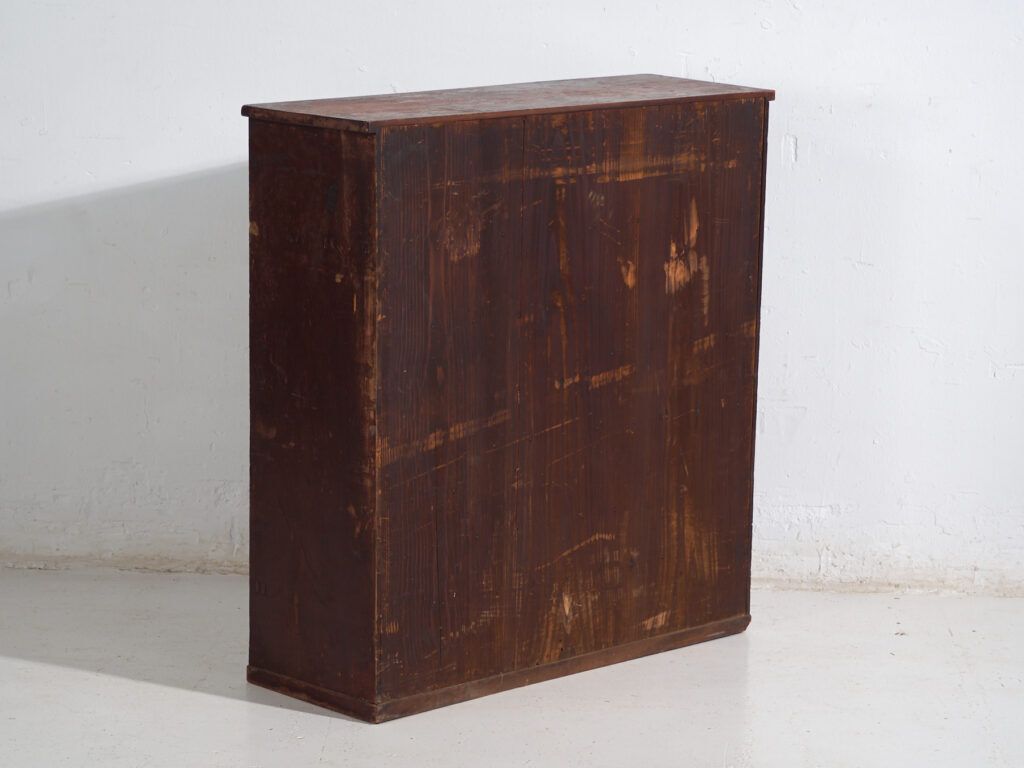 photo vinterior Antique Japanese Tea Cabinet (Cha Tansu) With Glass Sliding Doors – Taisho / Showa – Circa 1920–1950