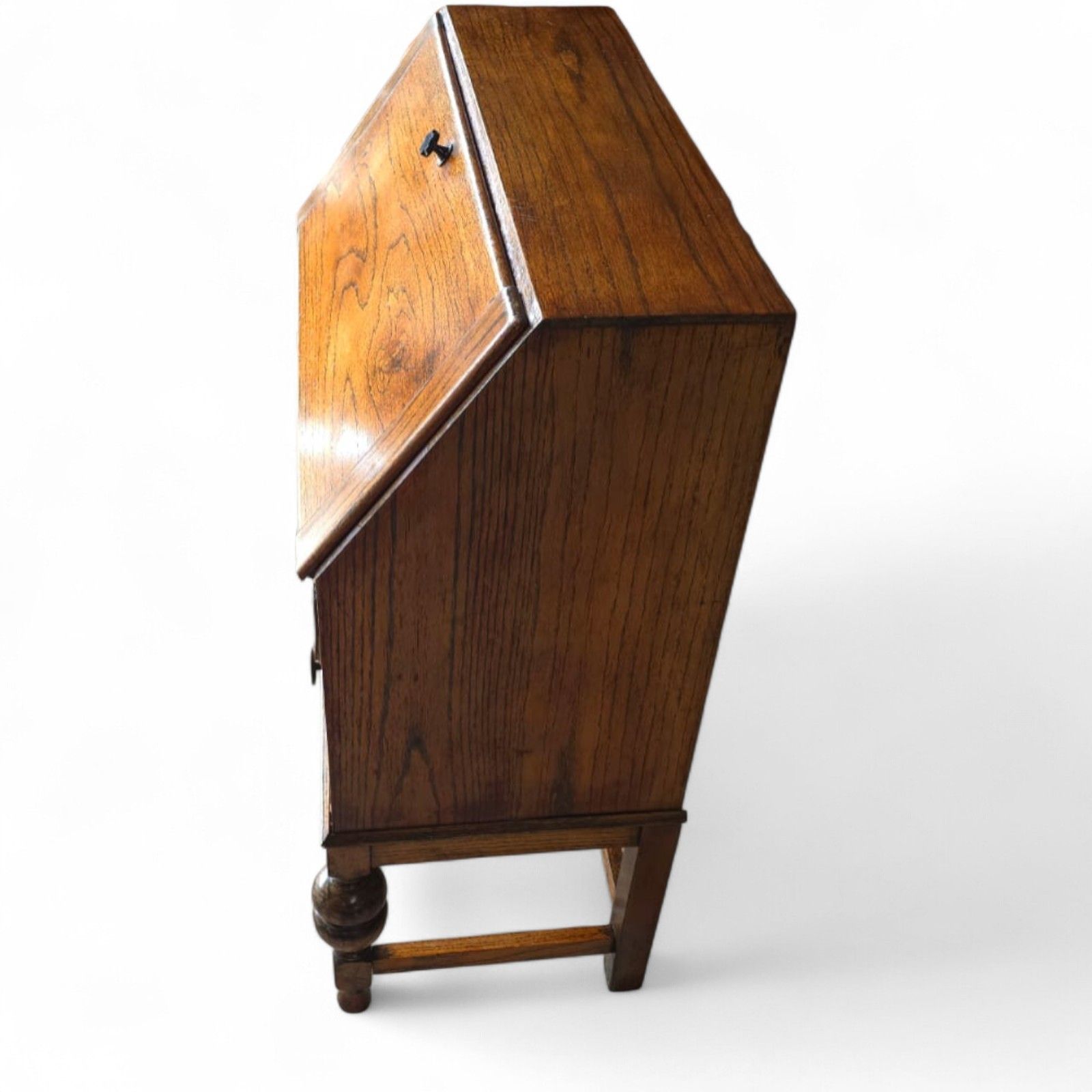 photo vinterior Vintage Jacobean Revival Oak Bureau With Turned Legs & Two Drawers