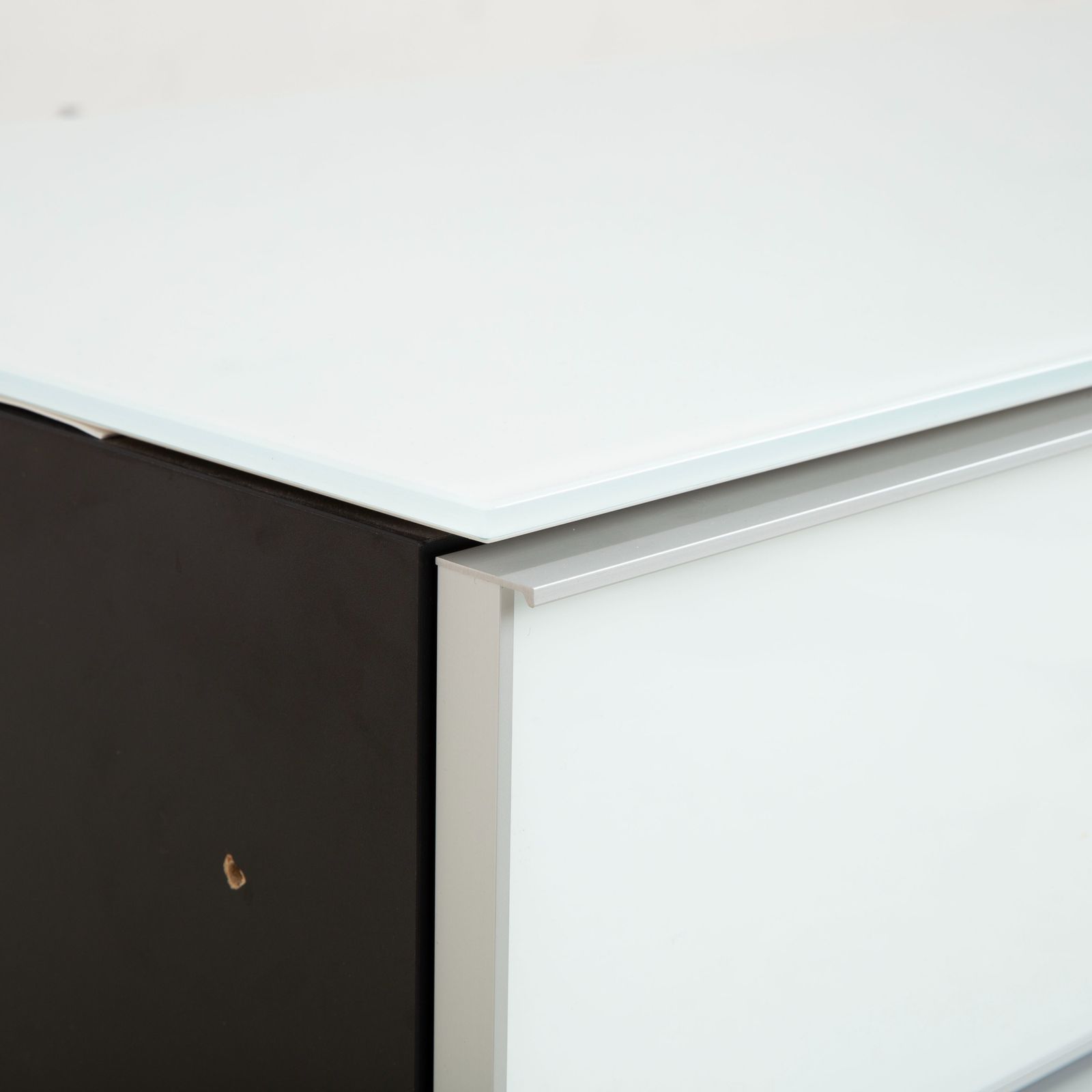 photo furniture Buffet TV Spectral Catena en verre blanc