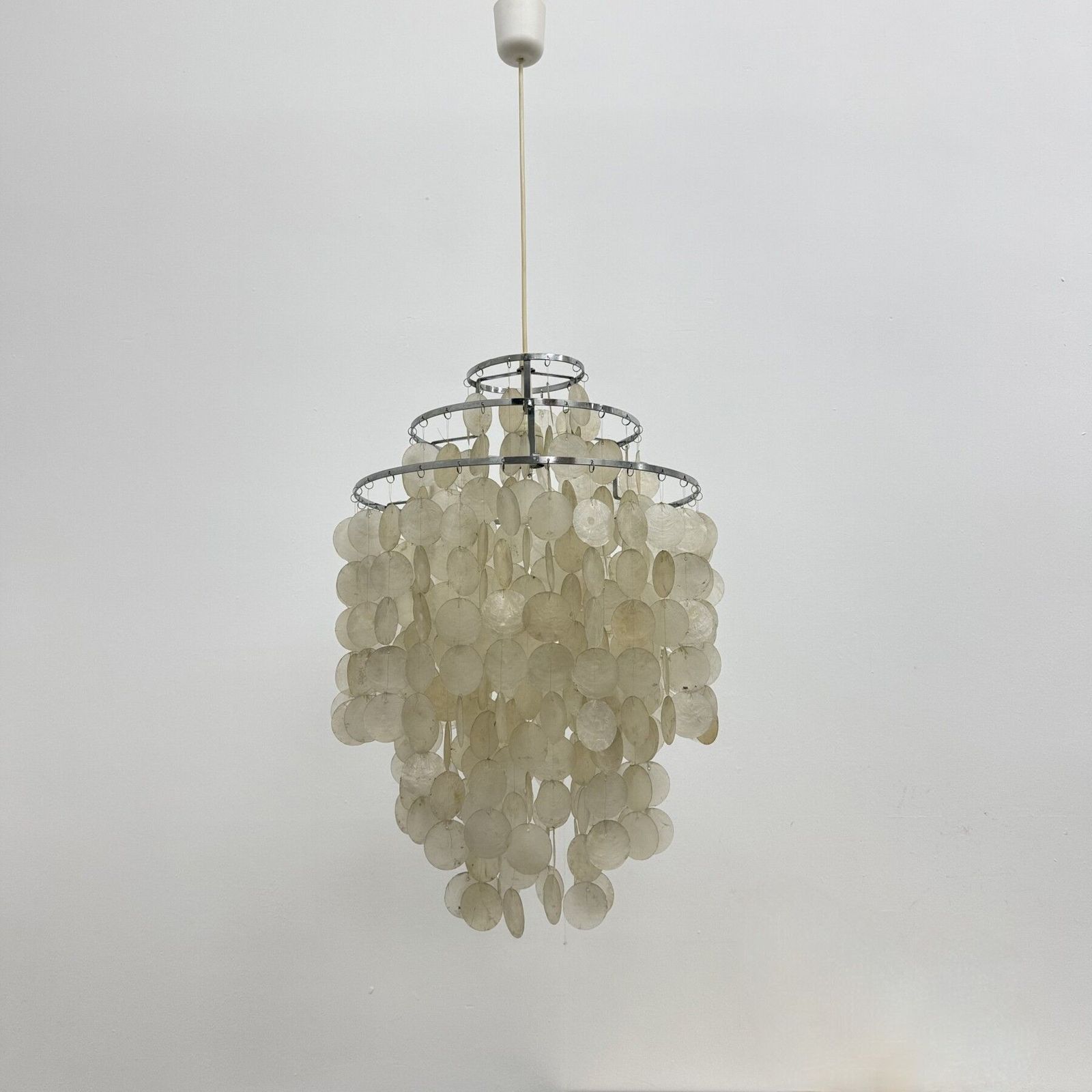 Mid Century Hanglamp In De Stijl Van Verner Panton, Parelmoer Capiz Schelp, Ca. Jaren 1970 photo 349.0