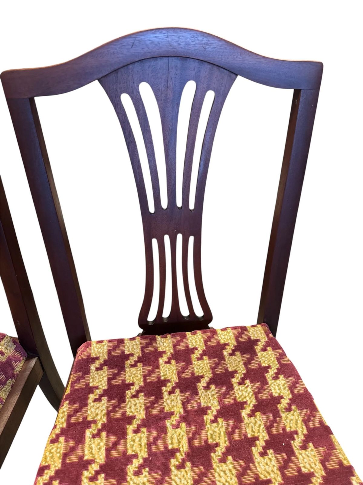 95.0 Antique Pair Of Mahogany Georgian Chairs Reupholstered In Luxury Fabric photo