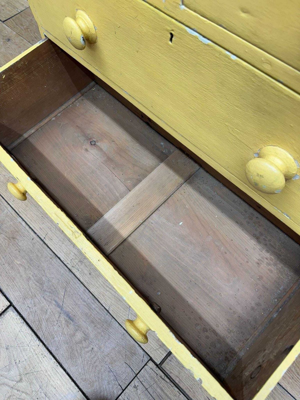 Antique Yellow Pine Chest Of Drawers – Farmhouse Bedroom Storage  Sink Stand photo vintage