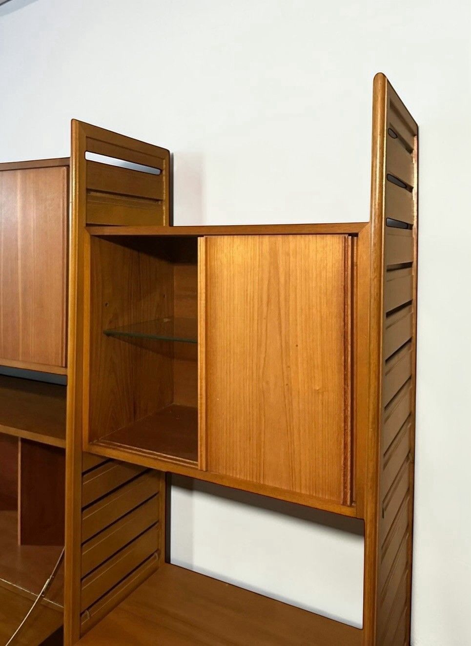 Mid Century Modern Teak Staples Ladderax C1960s Superior Quality Rare photo for sale