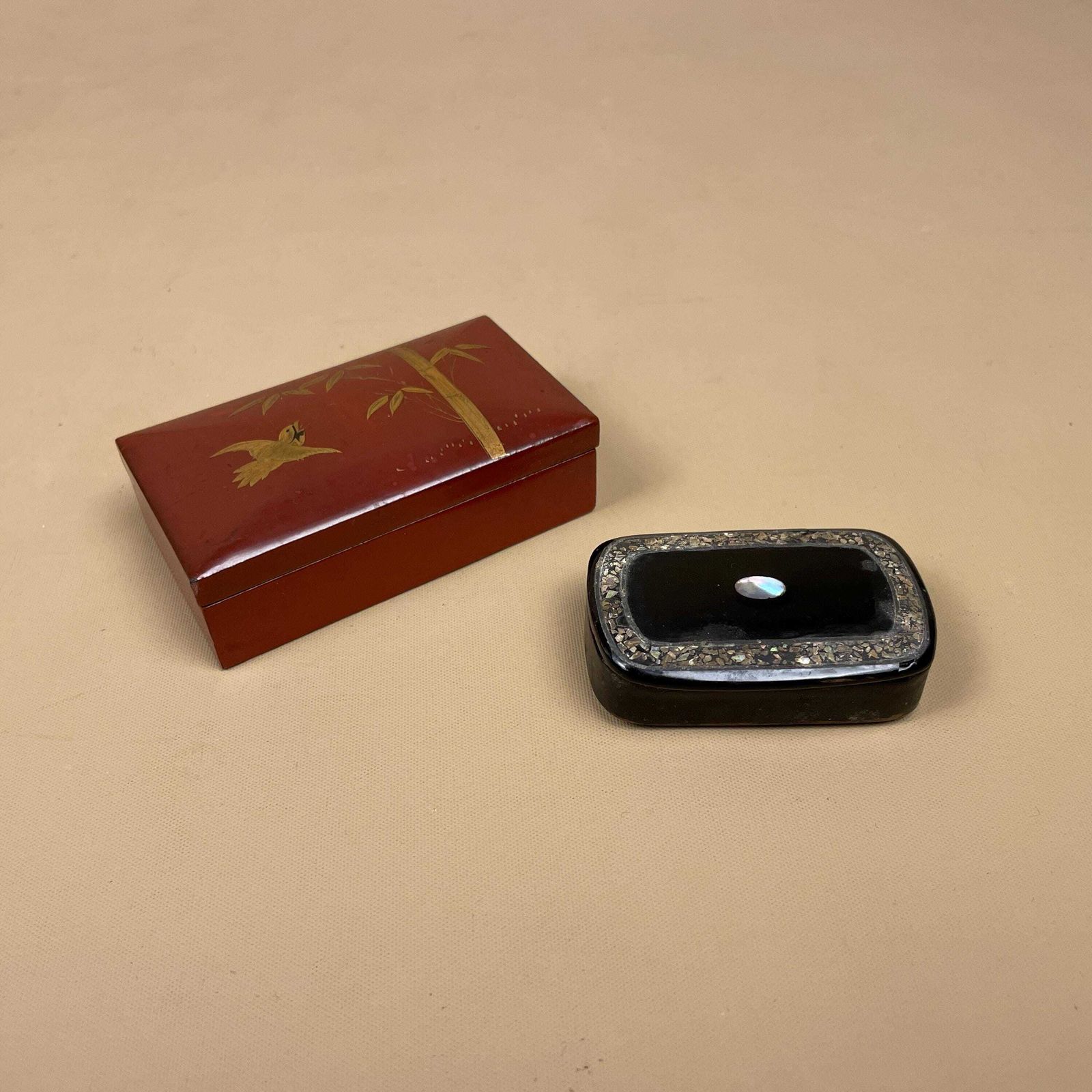 Asian Trinket Boxes Set Of 2 Red Black Lacquer Pearl Inlay Mini Decor Oriental Japanese Style Keepsake Small Mini Pot photo Home Decor