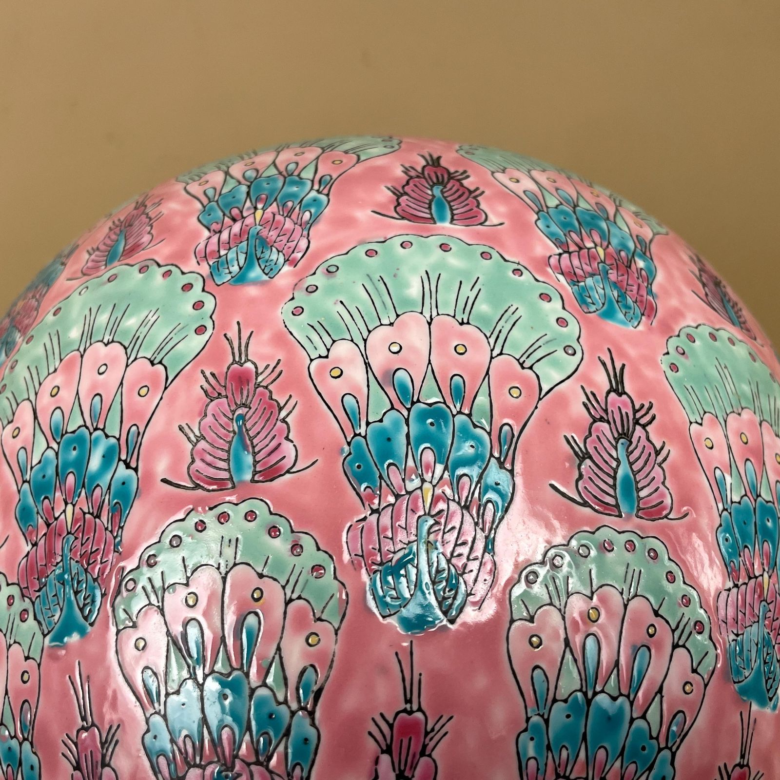 Home Decor Oriental Decorative Vase Ceramic Pink Peacock Design Pot Chinese Vintage Display Lidded Ginger Jar Lid Pattern Ornament Wooden Ornate Base photo