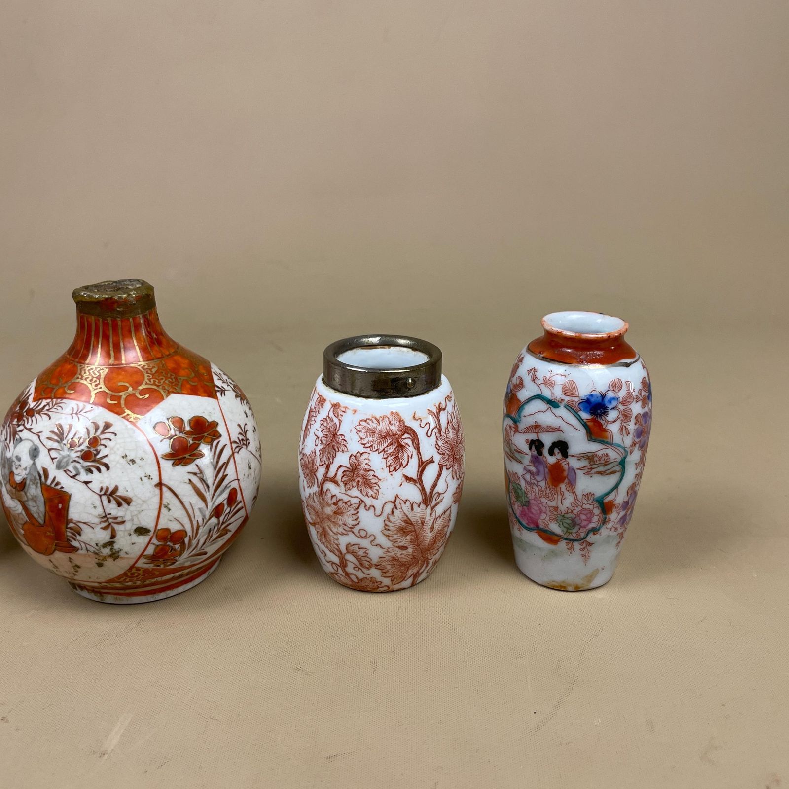 Set Of 5 Miniature Oriental Chinese Ceramic Porcelain Handmade Vase Small Floral Decorative Pot Antique Asian Painted Flower Orange White photo vintage