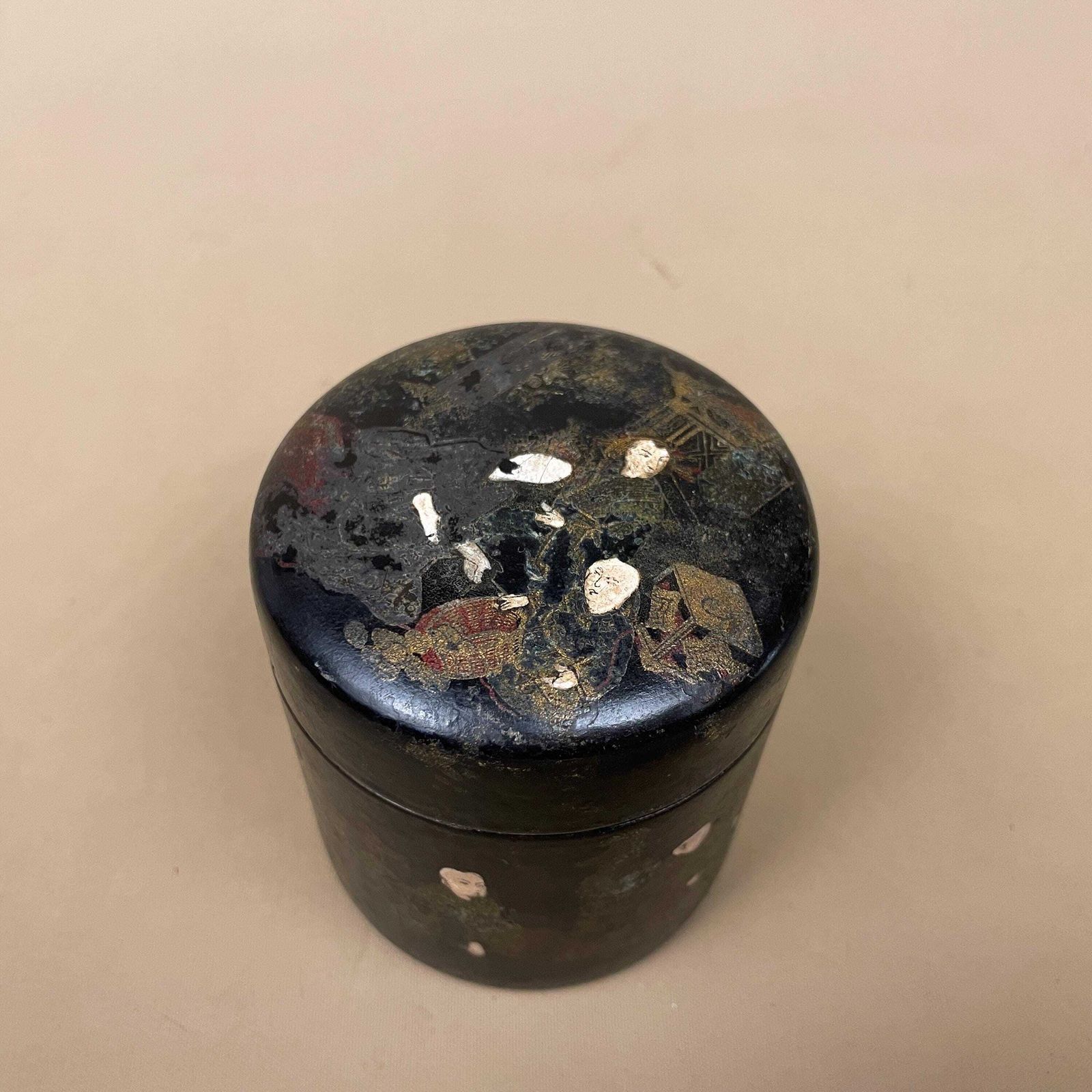 Antique Japanese Wooden Gold Black Lacquer Box Hand Painted Oriental Decorative Storage Asian Art Collectible Round Circle Lidded Lid Japan photo furniture