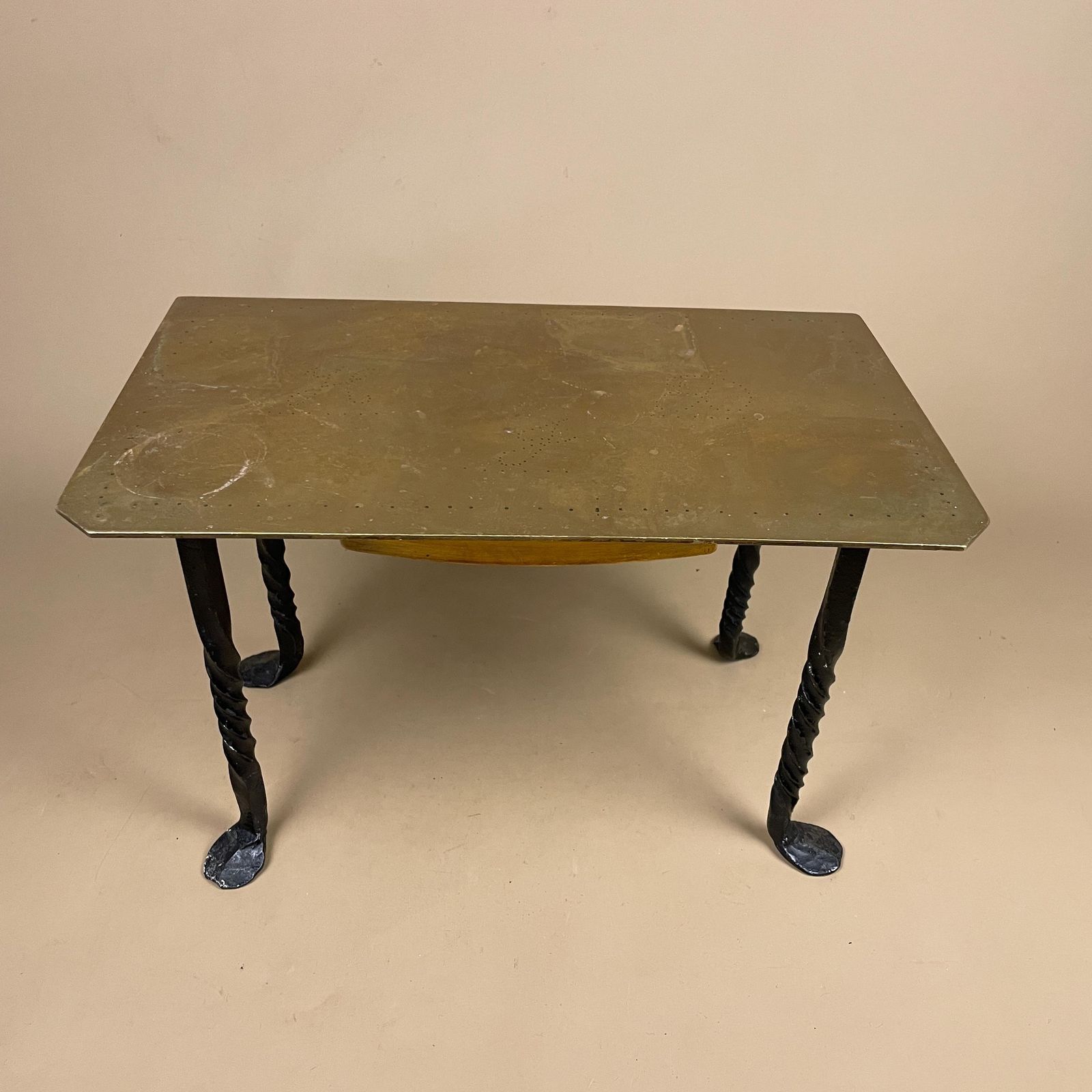 Antique Footman Trivet Brass Gold Rectangle Plant Stand Metal Vintage Old 4 Legs Fire Side Engraved Black Twisted Art Nouveau Solid photo Furniture
