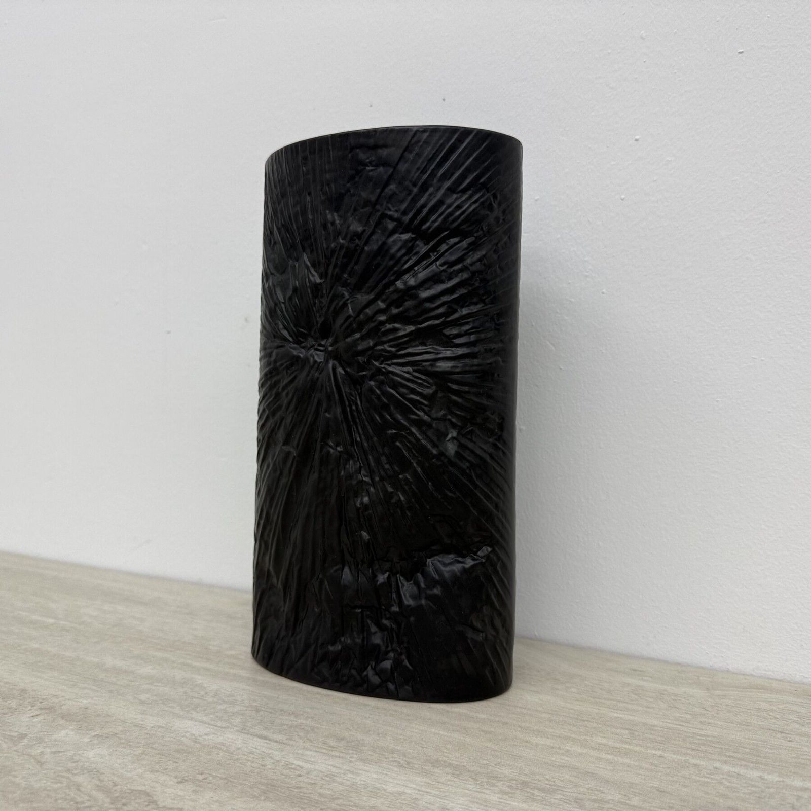 Martin Freyer Rosenthal Studio Line Bisque Porcelaine Noire Op Art Relief Vase, 1970s photo buy