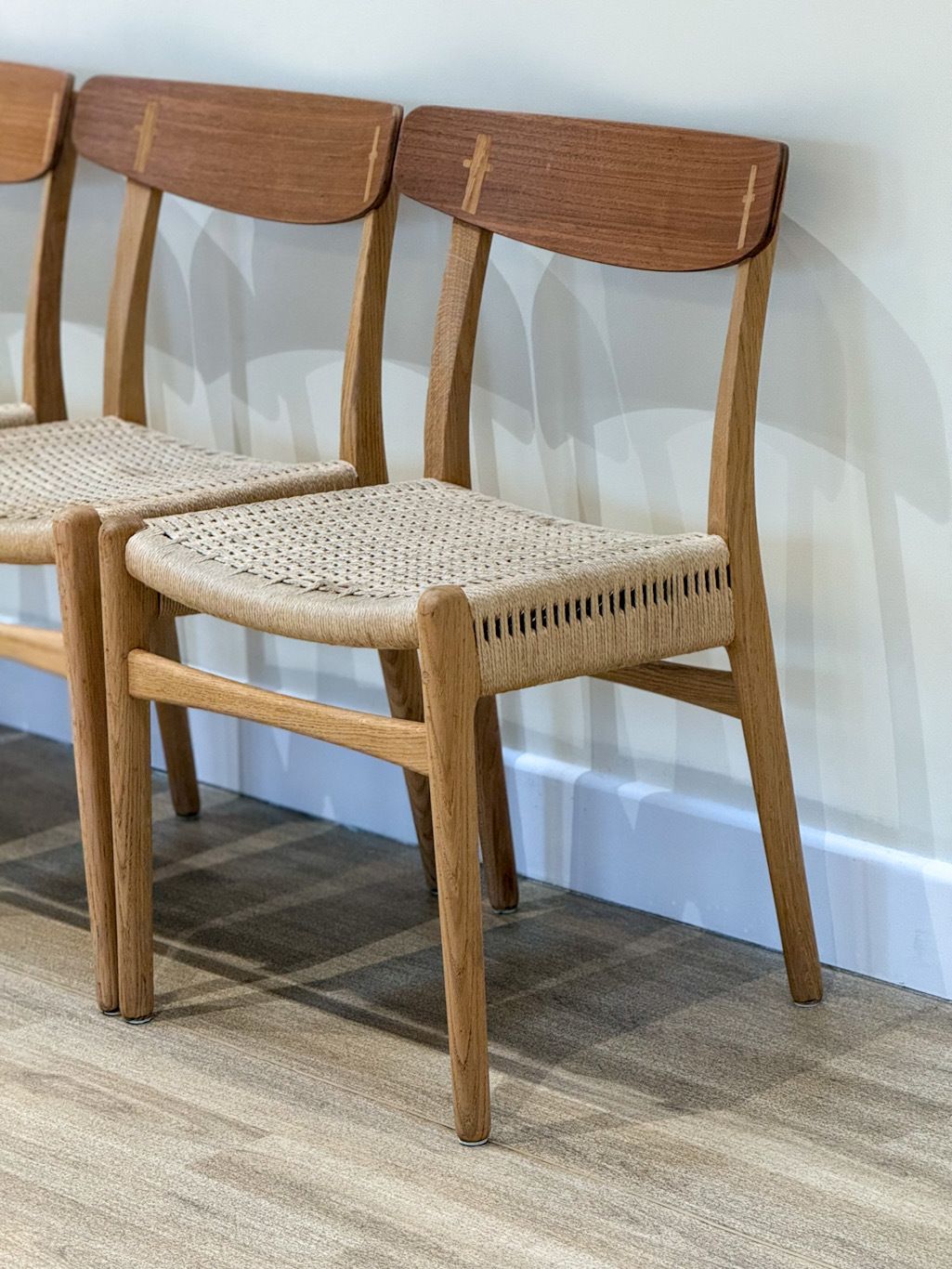 photo buy Set Of Eight Ch23 Dining Chair By Hans J. Wegner