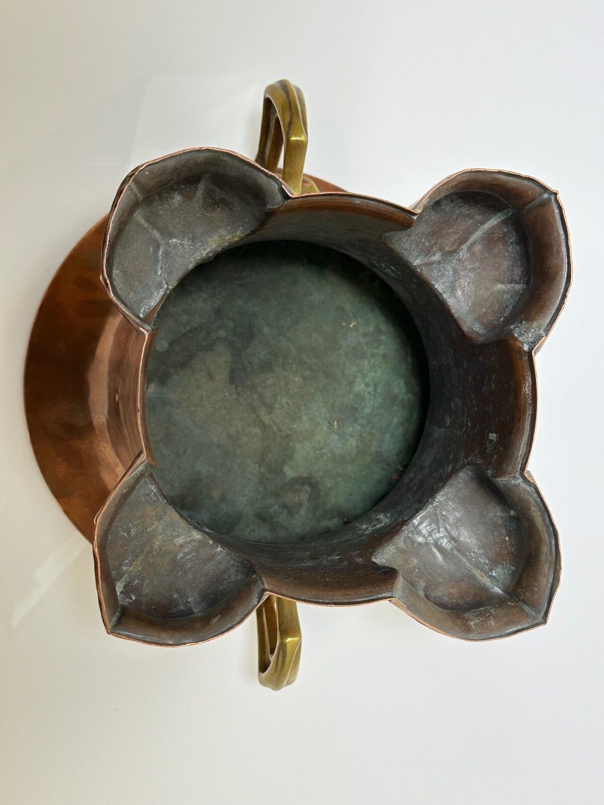 Art Nouveau 19th Century Copper With Brass Handles Floral Tulips Garden Planter photo 850.0