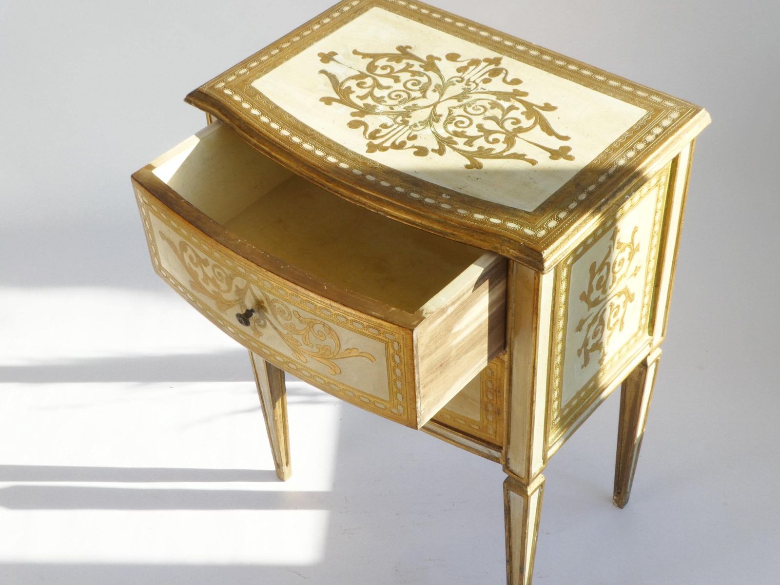 photo furniture Florentine Wooden Chest Of Drawers In Gold And White, Italian Entryway Table, Hollywood Regency Console