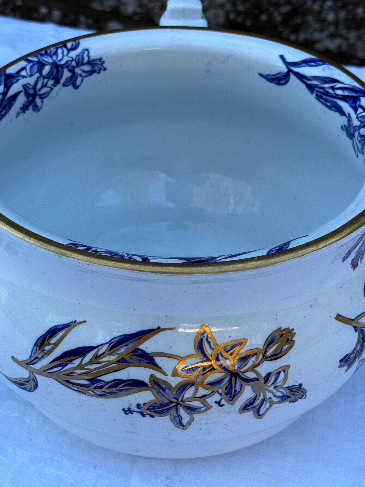 130.0 Victorian Ashworth Brothers Chamber Pot Blue Floral Gilt Ironstone Antique Planter photo