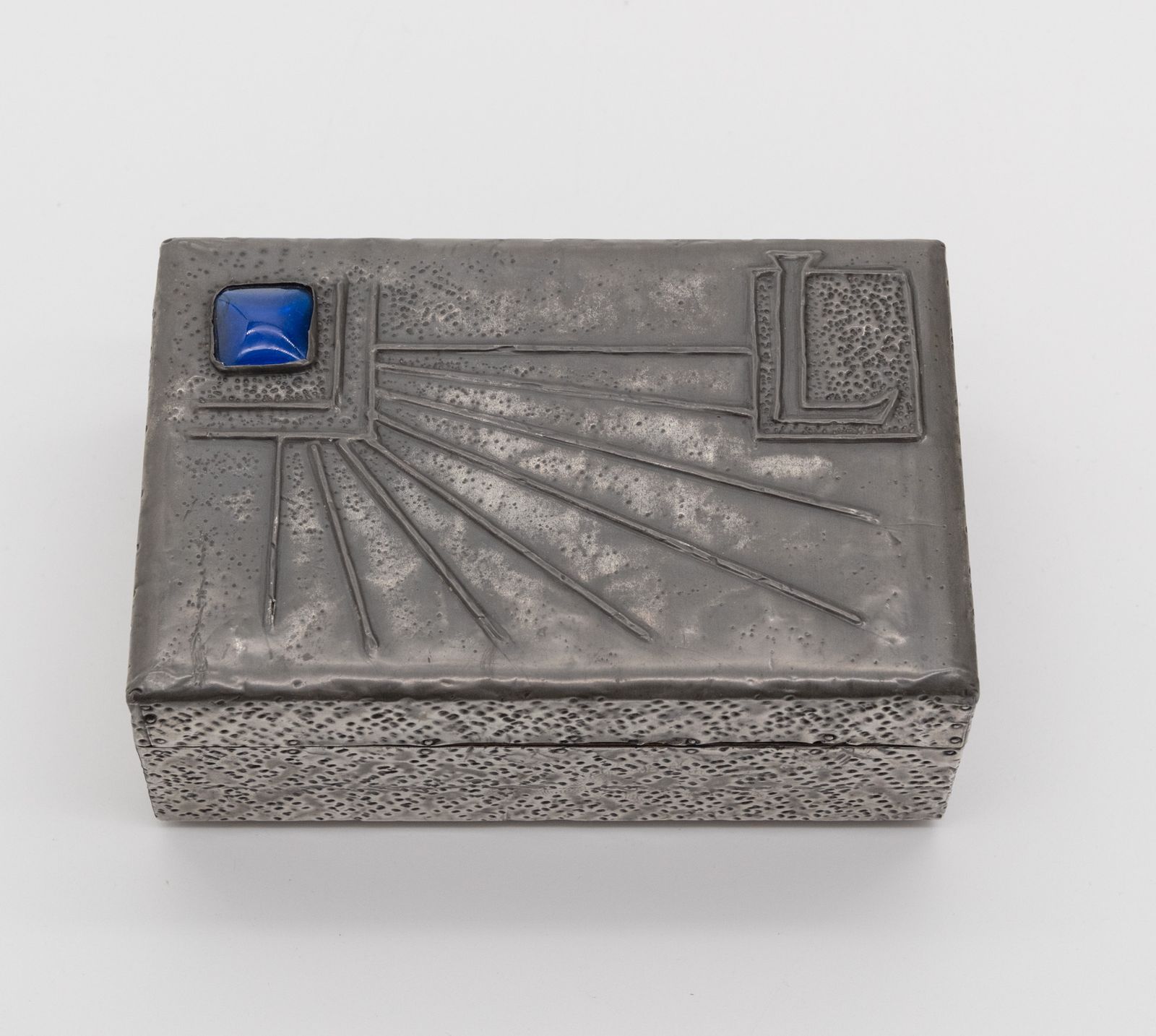 Art Deco / Arts & Crafts Pewter Small Box With Blue Glass Cabochon Casket