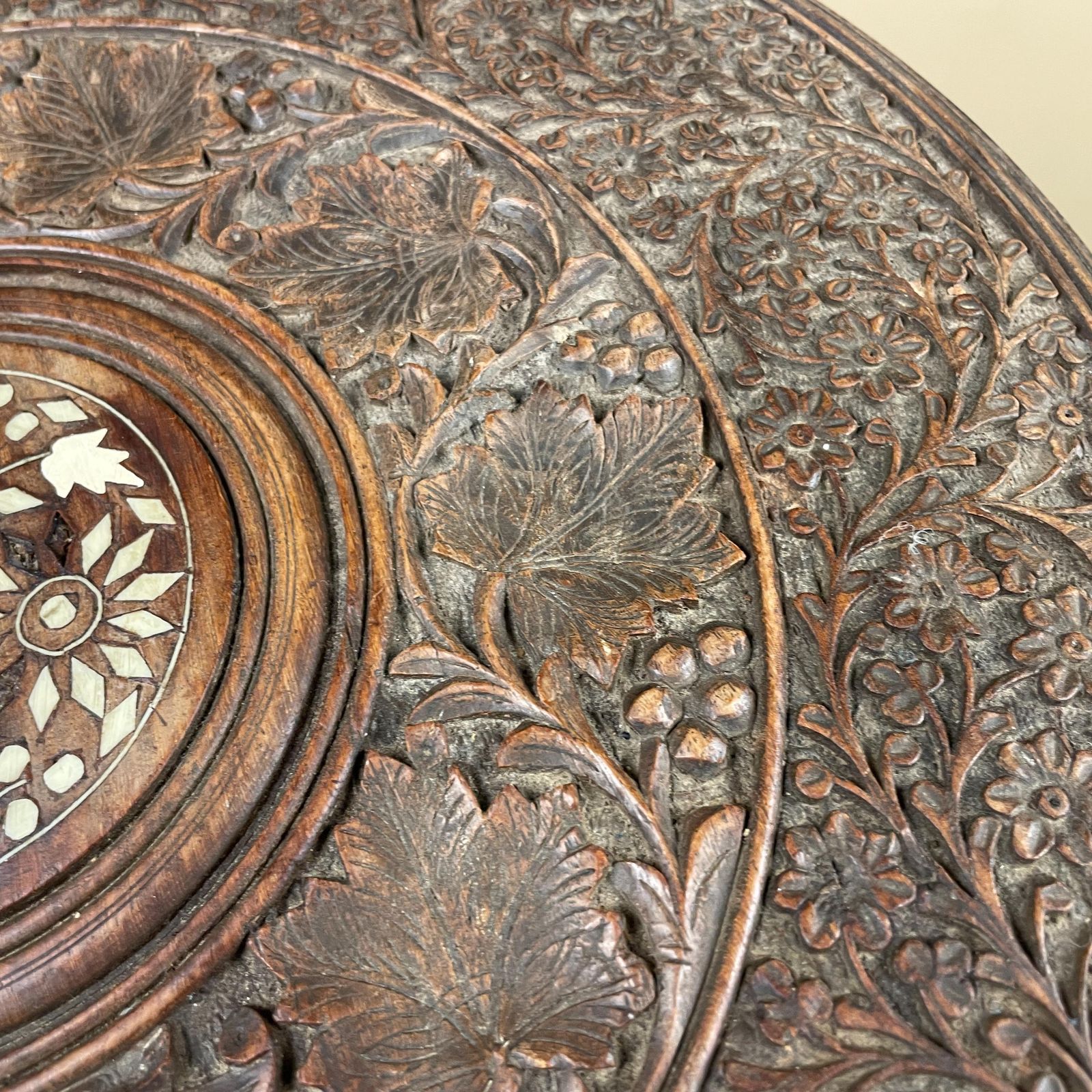 photo furniture Indian Wooden Table Decorative Intricate Patterned Inlay Top Hand Crafted Round Vintage Antique Asian Plant Stand Floral Pattern Small Wood