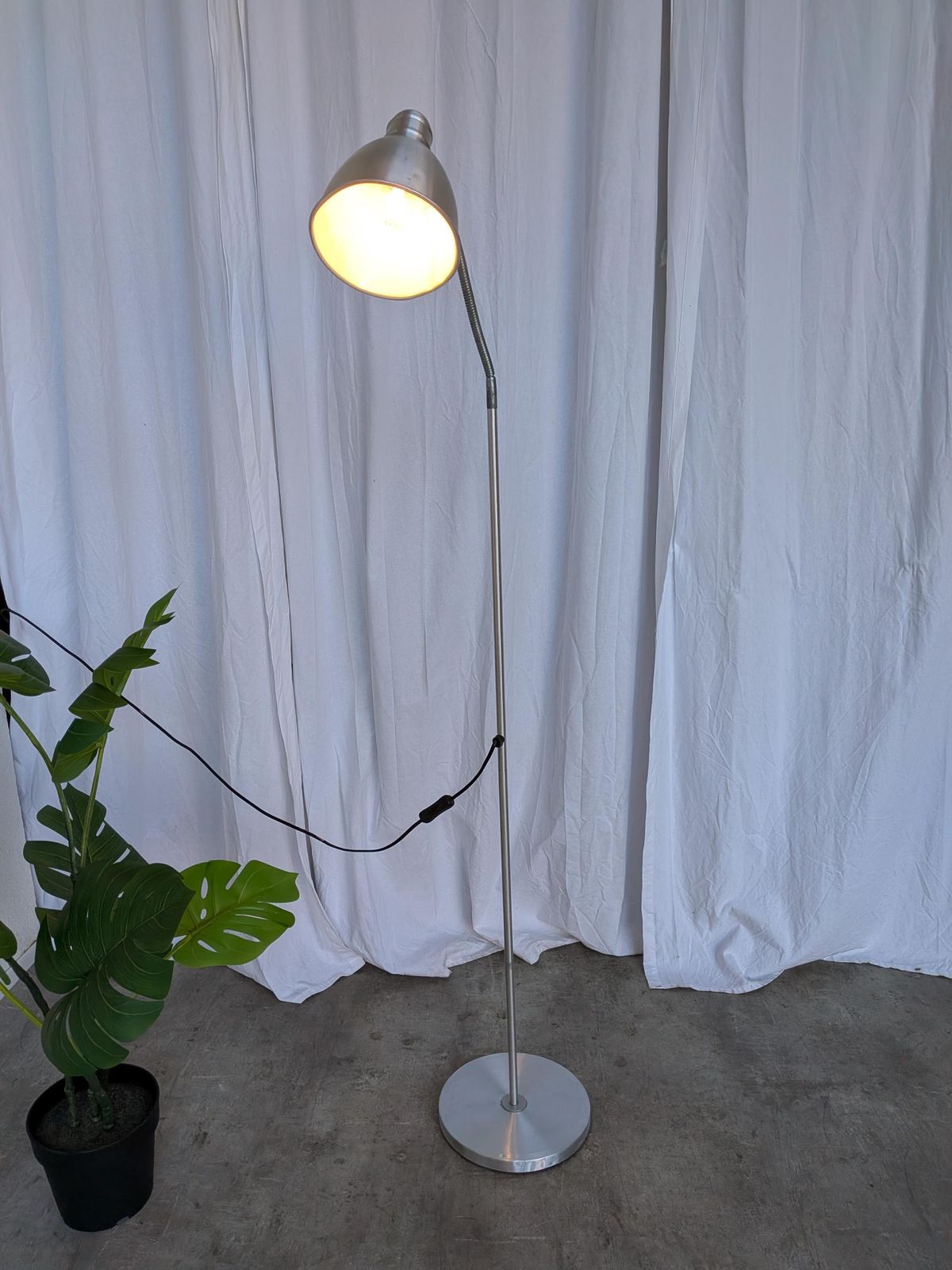 Vintage Adjustable Floor Lamp / Metal Adjustable Gooseneck Reading Light photo furniture