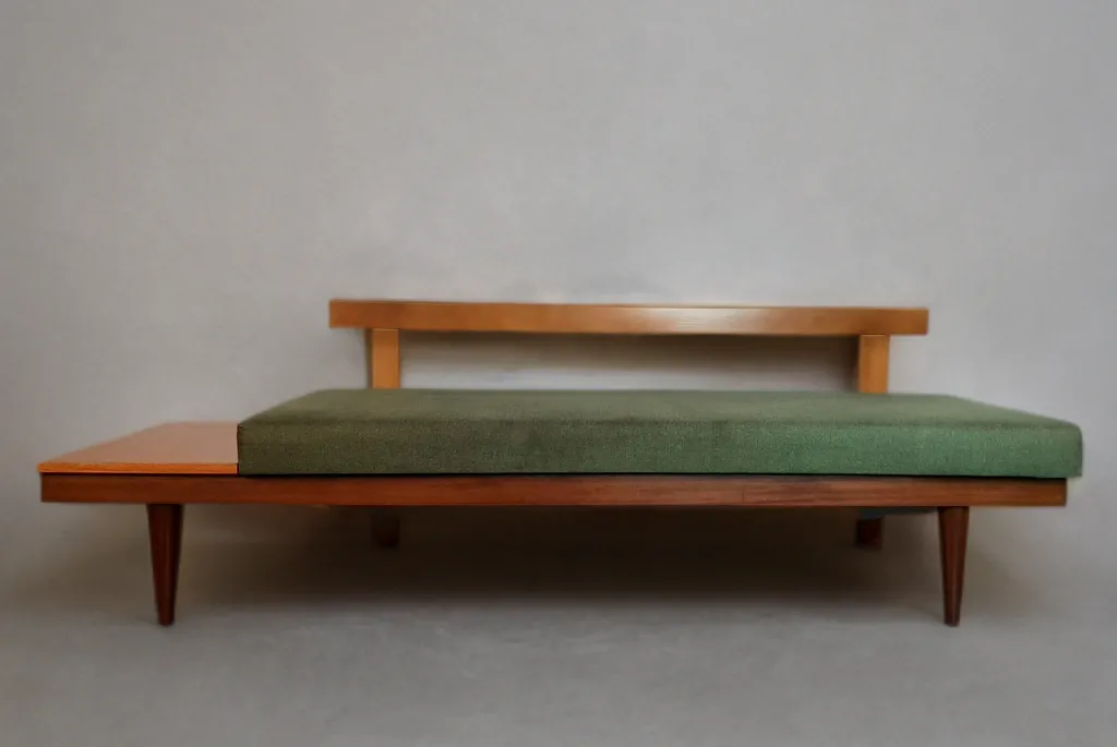 photo vinterior Scandinavian Mid Century Daybed In Teak By Ekornes,  1960s