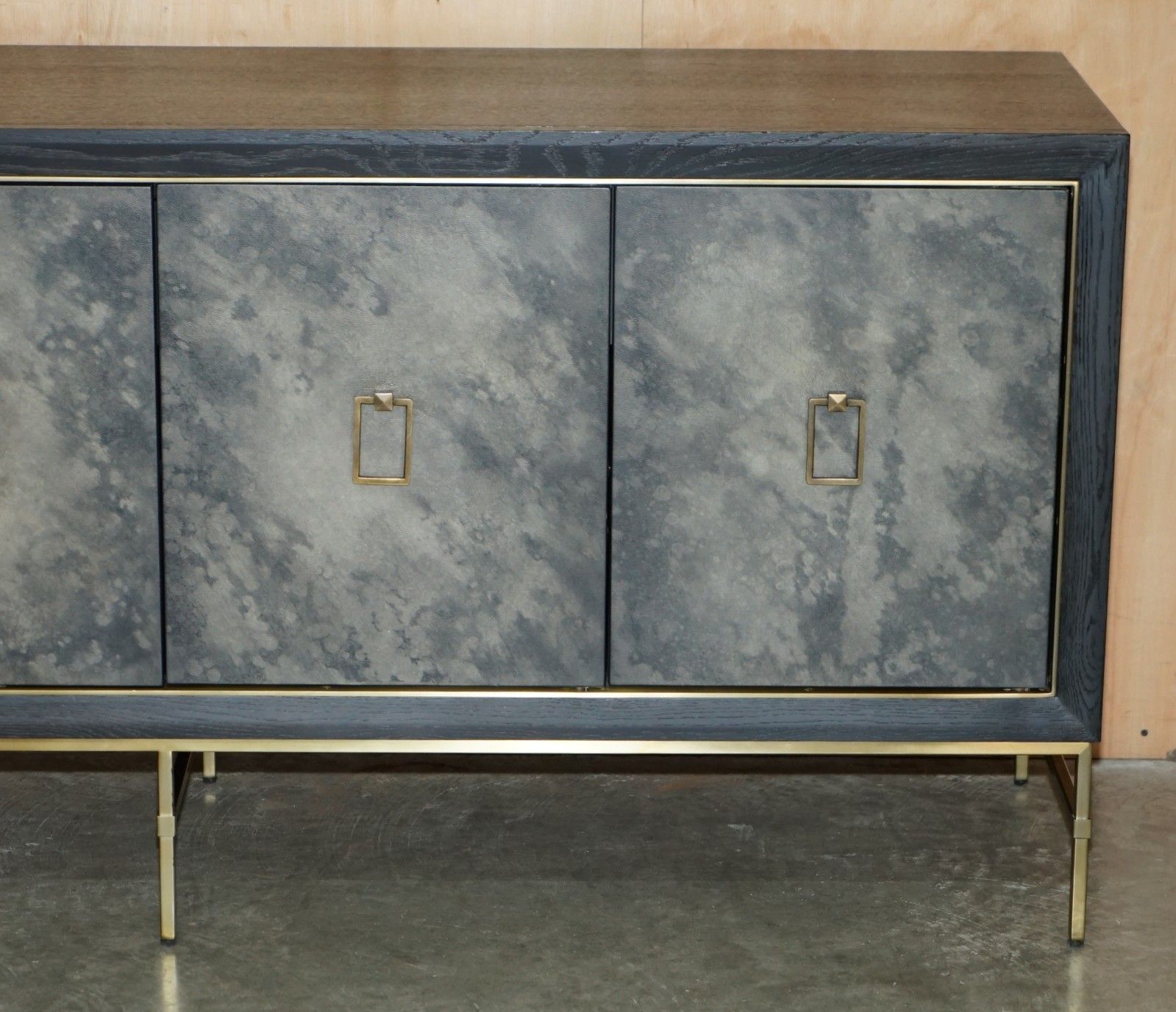 Rrp £3095 Andrew Martin Edith Charcoal & Bronzed Sideboard Storage Drink Cabinet photo vinterior