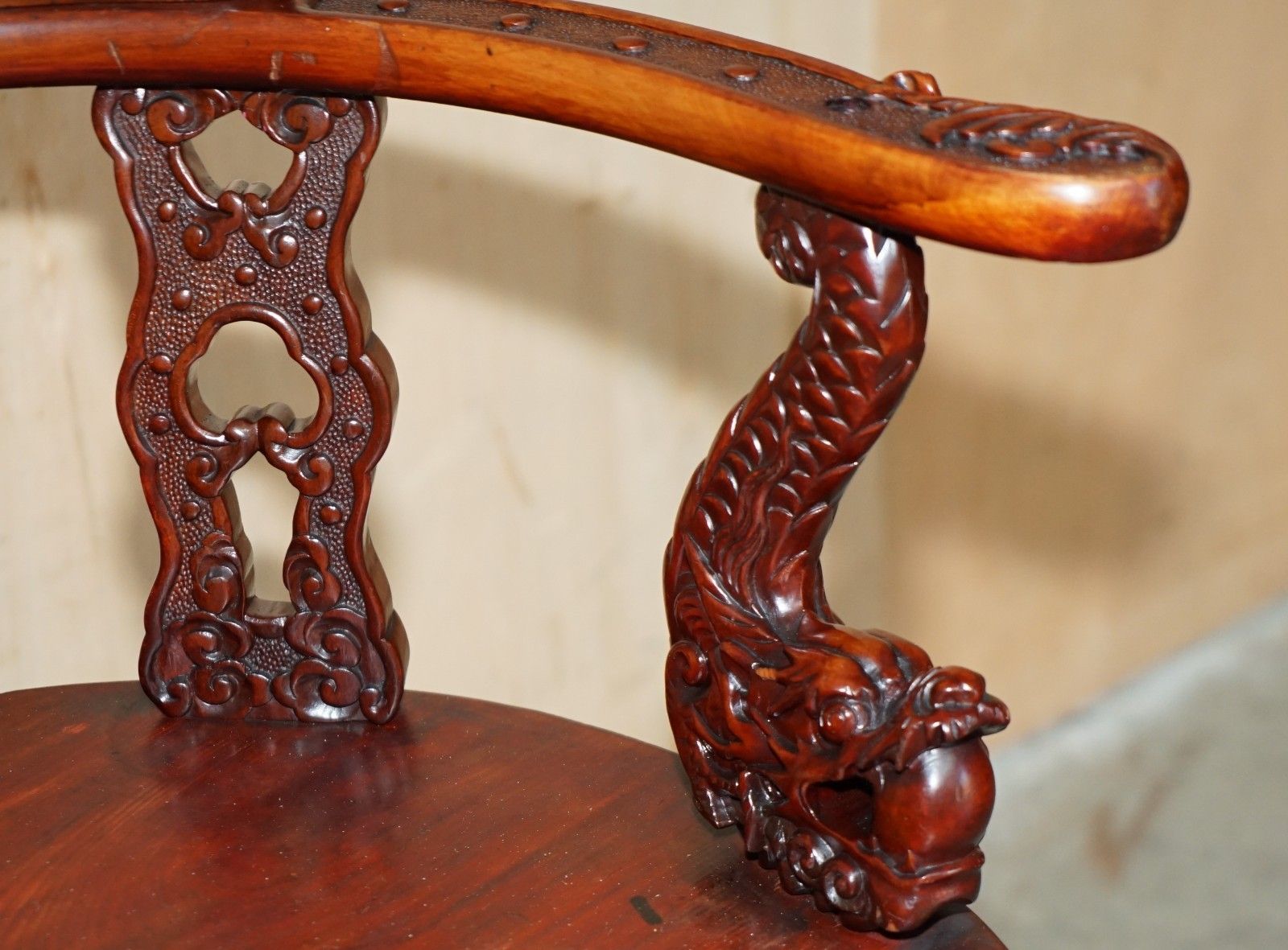 photo furniture Antique Chinese Dragon Circa 1920's Ornate Deep Red Lacquered Throne Armchair