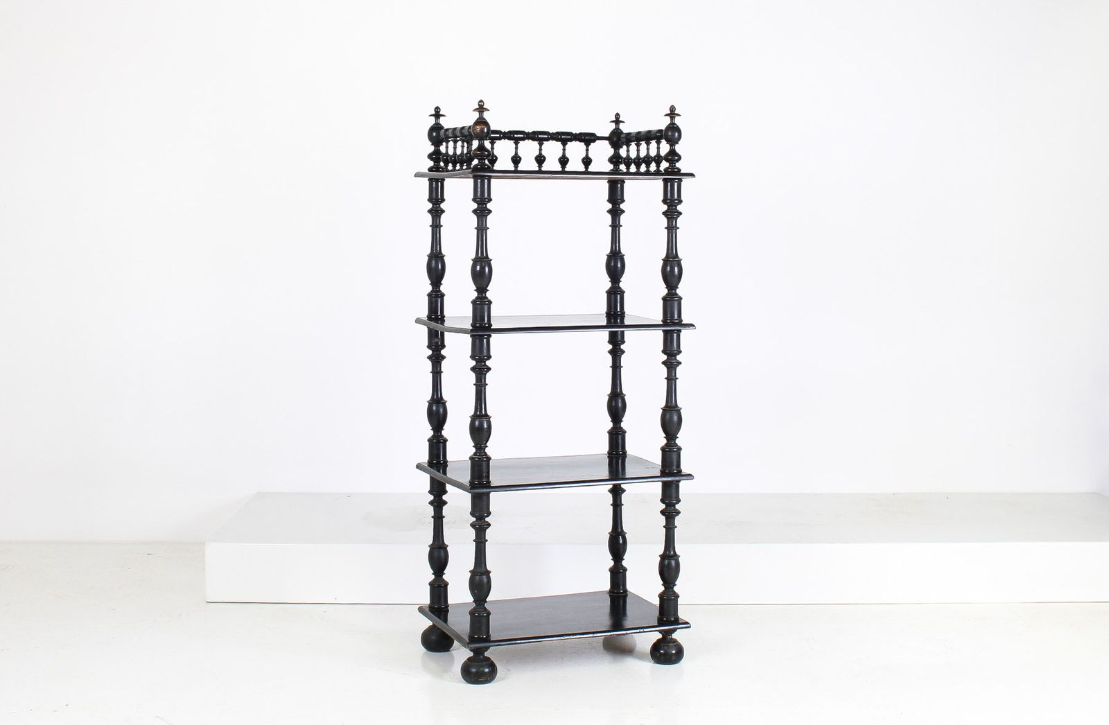 photo vintage 19th Century Ebonised Whatnot Shelf Unit With Gallery Top