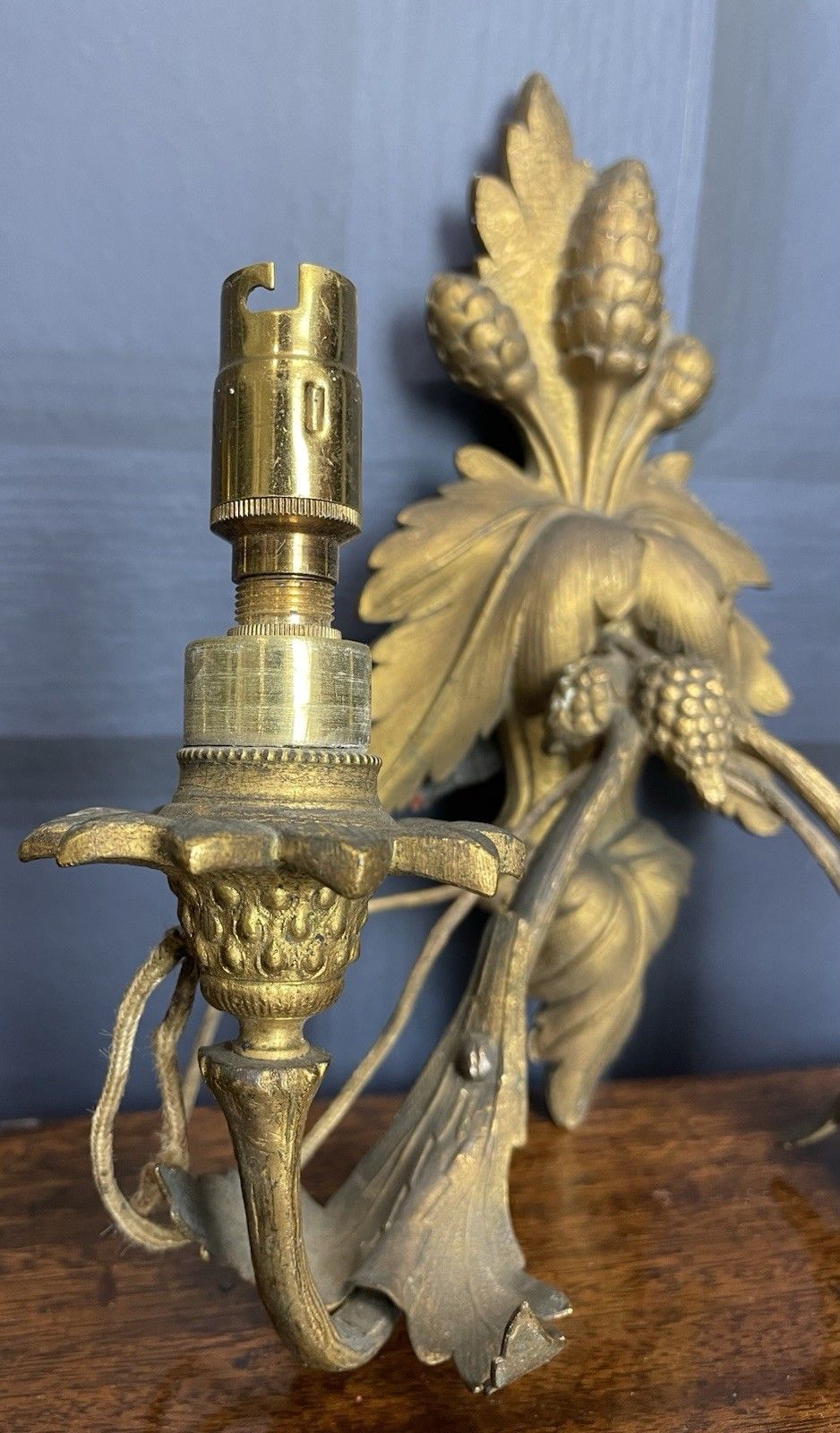 photo vintage Pair Continental Antique Gilt Sconces Wheat Wall Lights For Rewiring/Restoration
