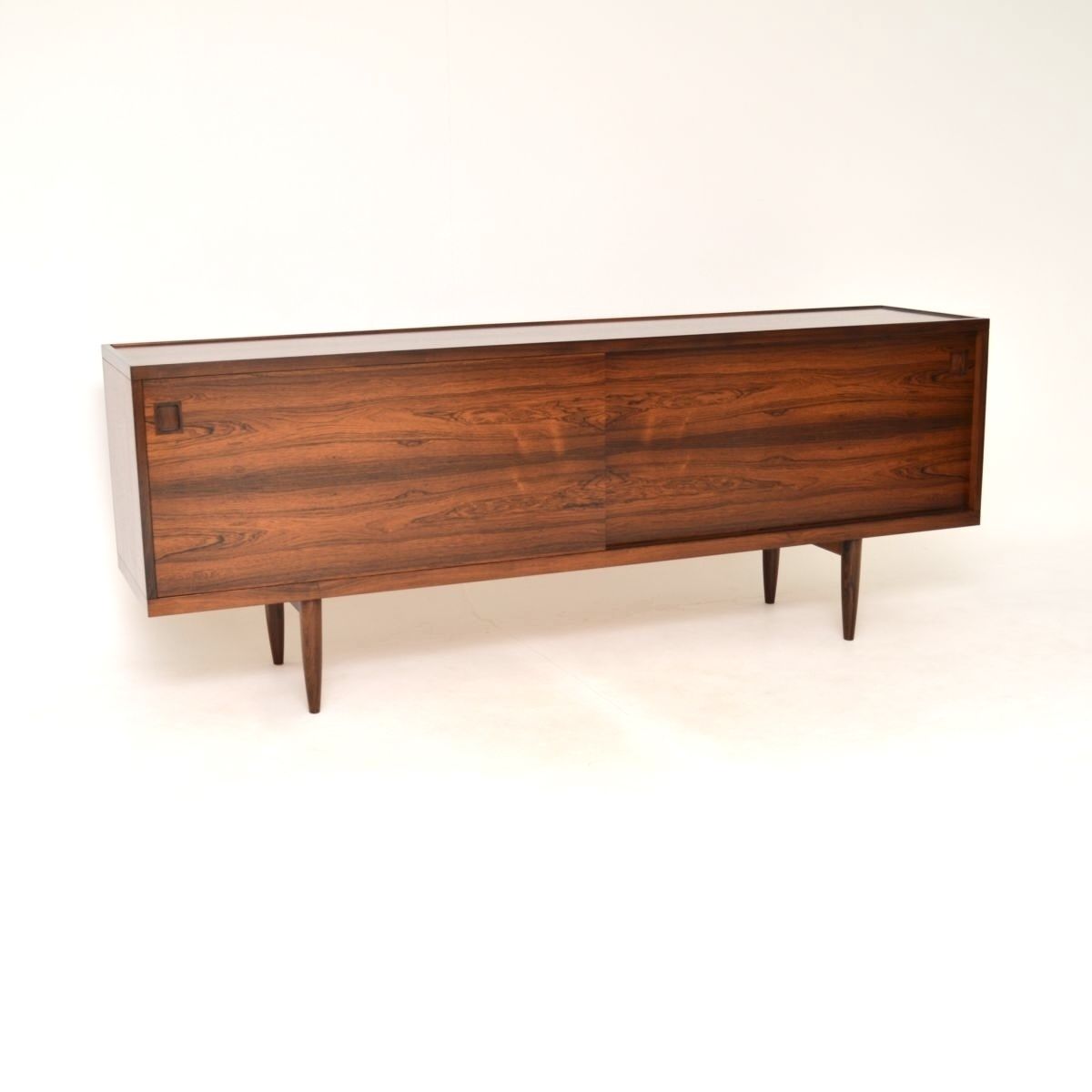 photo vinterior Danish Vintage Model 20 Sideboard By Niels Moller In Rosewood