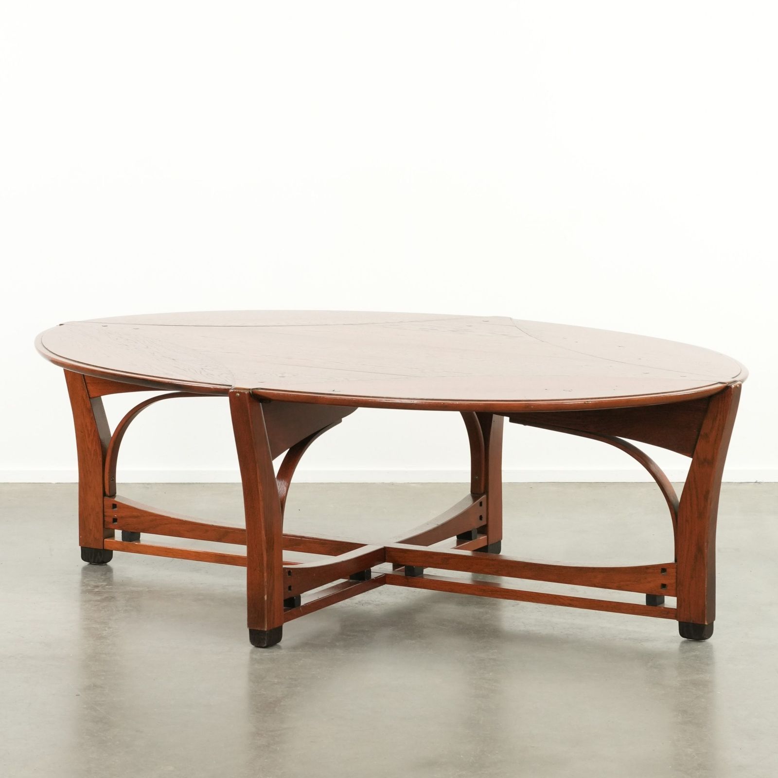 Beautiful And Elegant Oval Art Nouveau Design Coffee Table By Schuitema From The Jugendstil Series, In Good Condition.