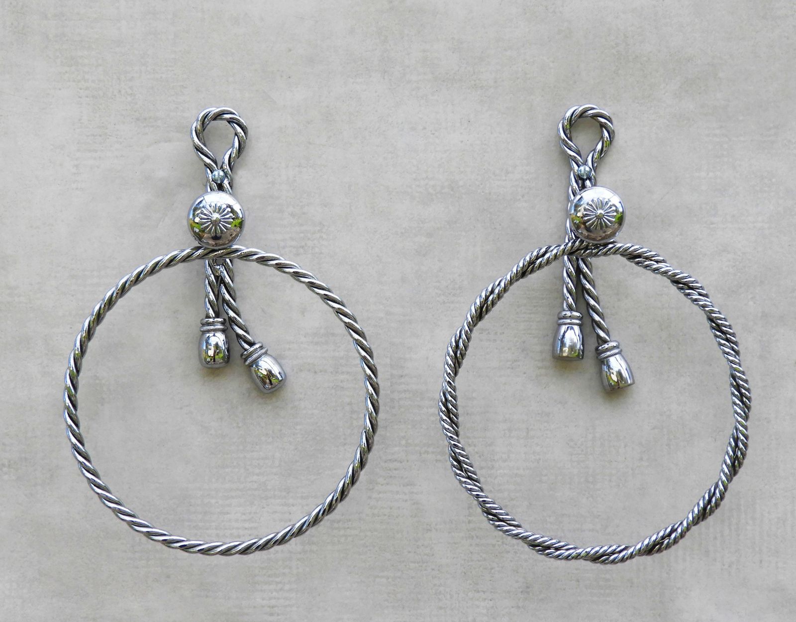 Rope And Tassel Towel Rings Maison Baguès C1970s France   2 Pieces Available photo for sale