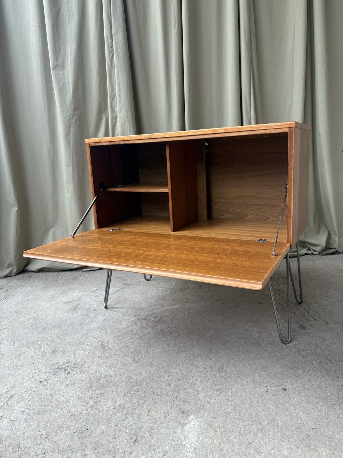 Furniture Vtg Mid Century Compact Sideboard Media Cabinet Scandi Danish Retro R1130 photo
