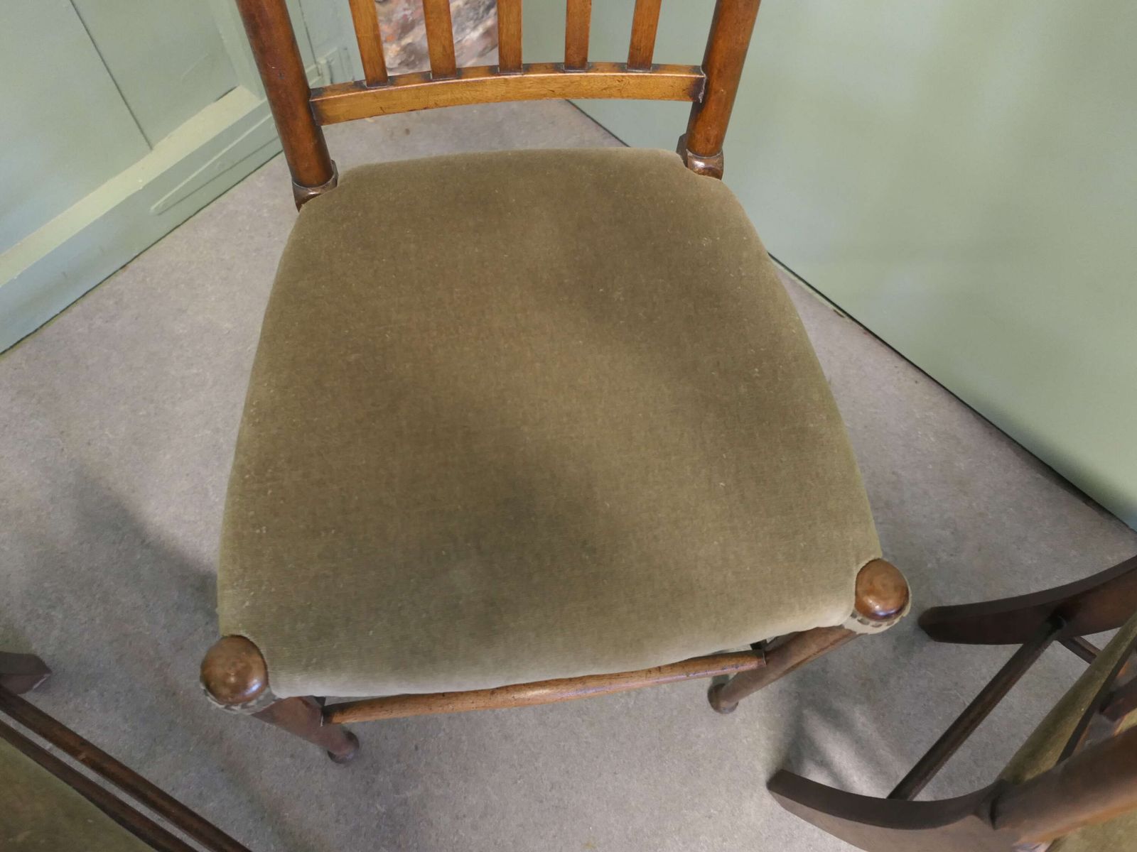 Set Of 5 Arts And Crafts Golden Oak Dining Chairs This Is A Very Handsome Set photo vinterior