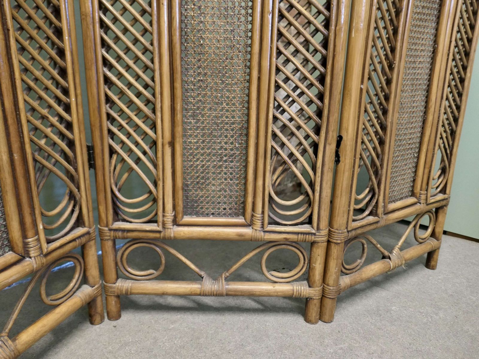 Mid Century Bamboo 3 Fold Dressing Screen, Room Divider This Is A Very Appealing Piece photo Home Decor