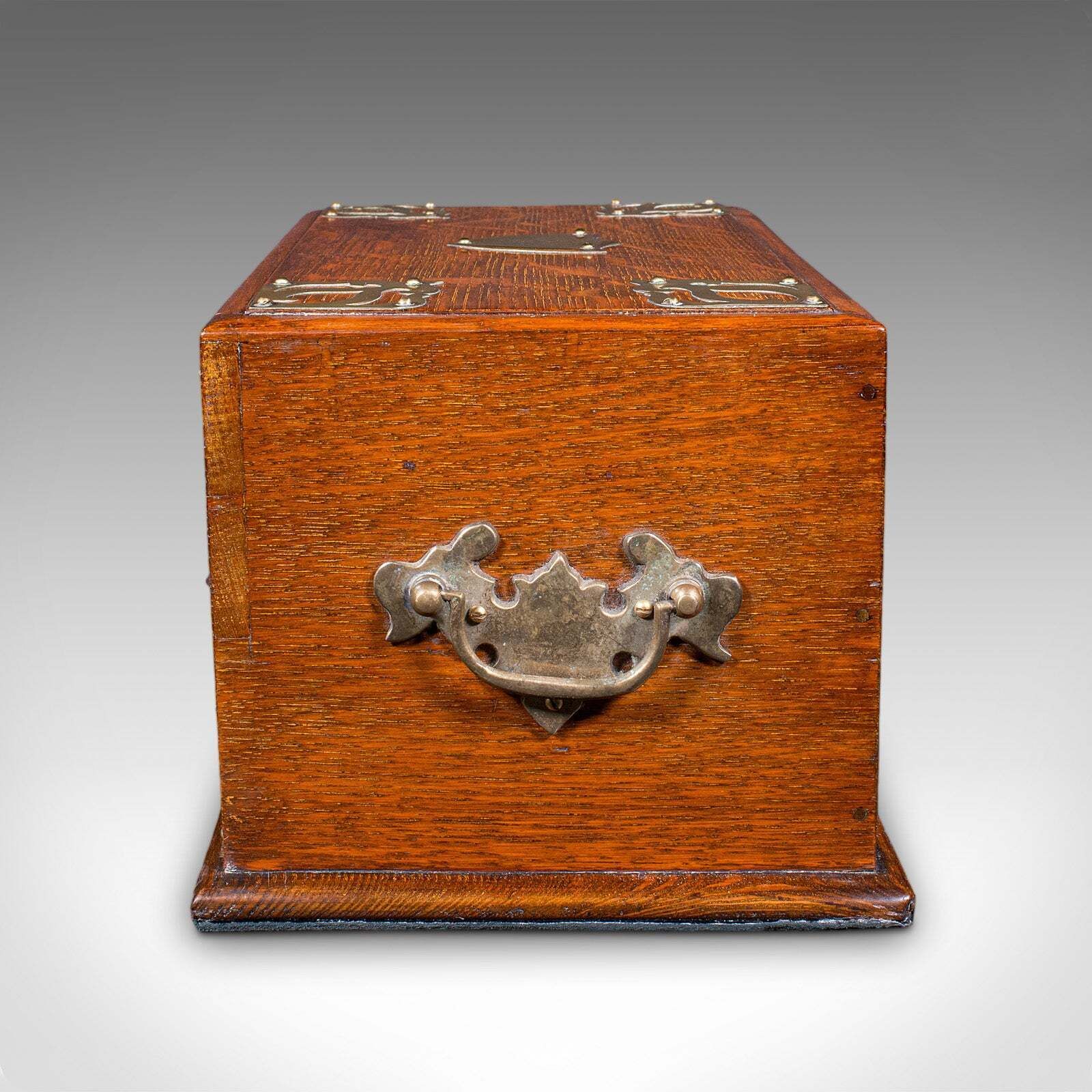 Antique Smoker's Box, English, Oak, Brass, Cigar Case, Club Lounge, Edwardian photo vinterior