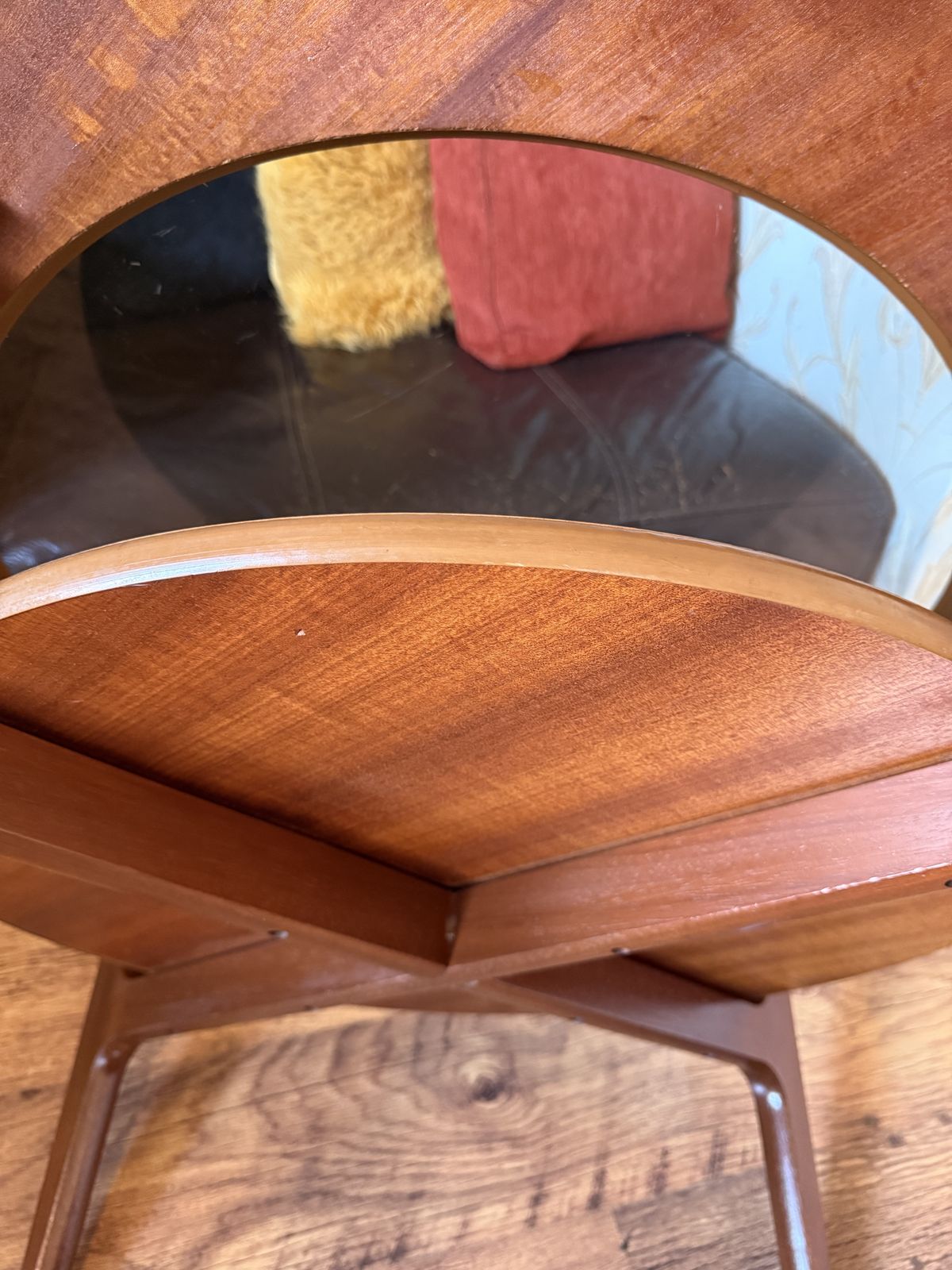 photo furniture Mid Century Modern Round Coffee Table   Schreiber "Astro" Style (84cm)
