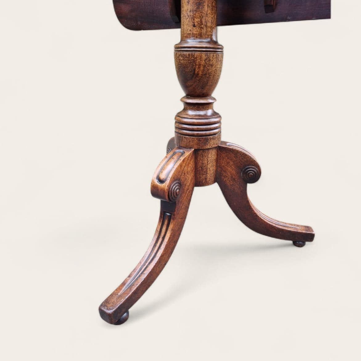 Antique Edwardian Mahogany Tilt Top Occasional Table / Tripod Base / C.1910 photo buy