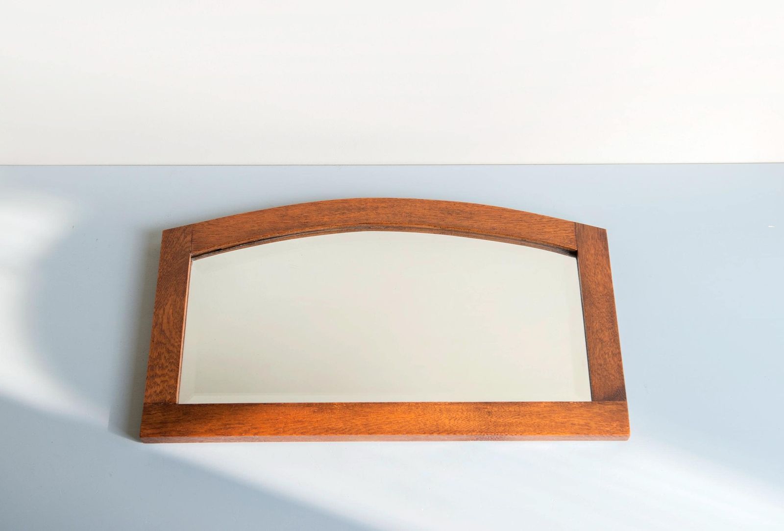 Art Deco Eiken Wandspiegel Met Geslepen Glas – Antieke Gebogen Spiegel photo buy