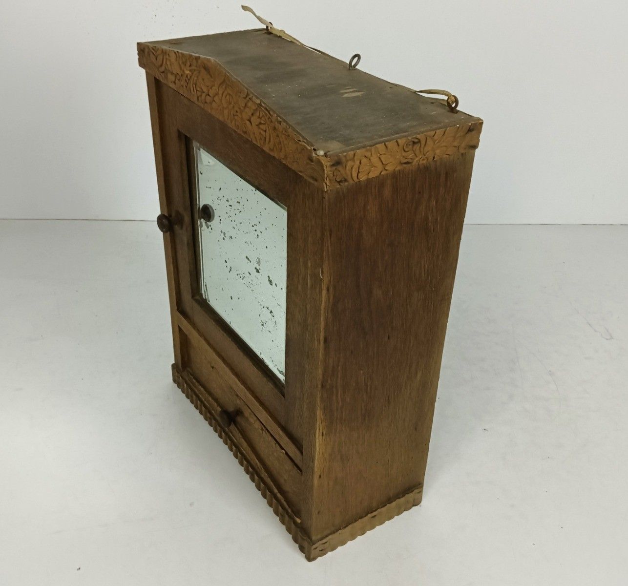 photo furniture Art Deco Antique Medicine Apothecary Cabinet Bathroom Shaving Wall Hanging Bevel