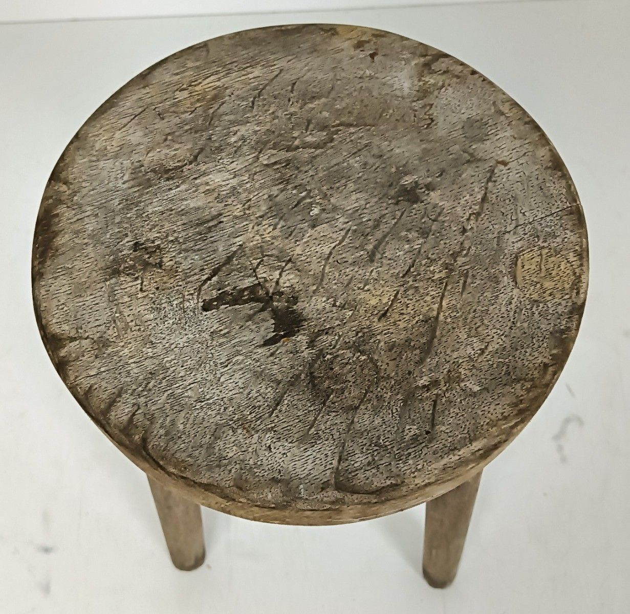 Small Antique Carved Wooden Milking Stool Pedestal Plant Stand Side Table, Barn photo vinterior