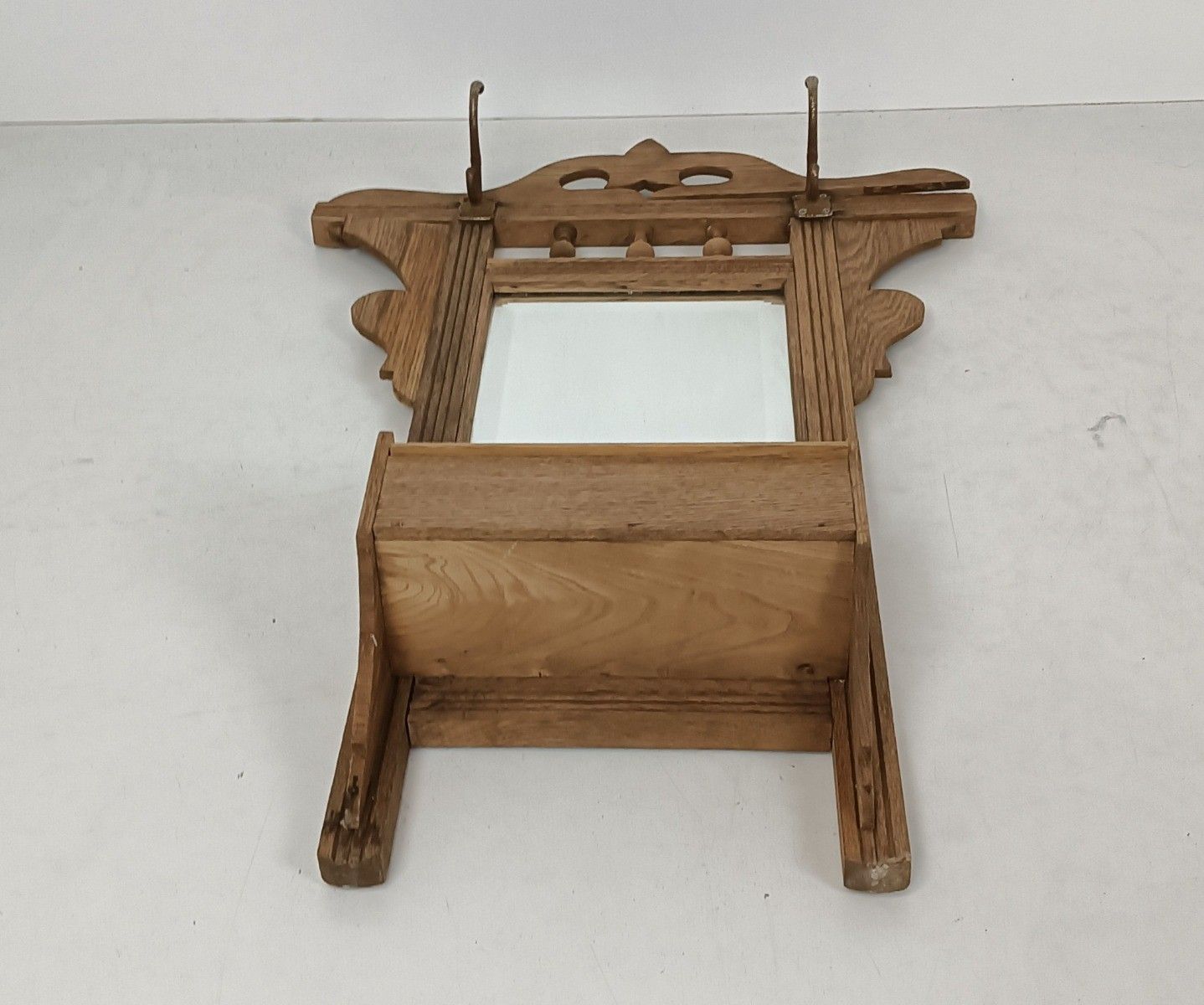 Antique Comb Wall Hanging Cabinet Mirror Hallway Shaving Cabinet Hooks photo 179.0