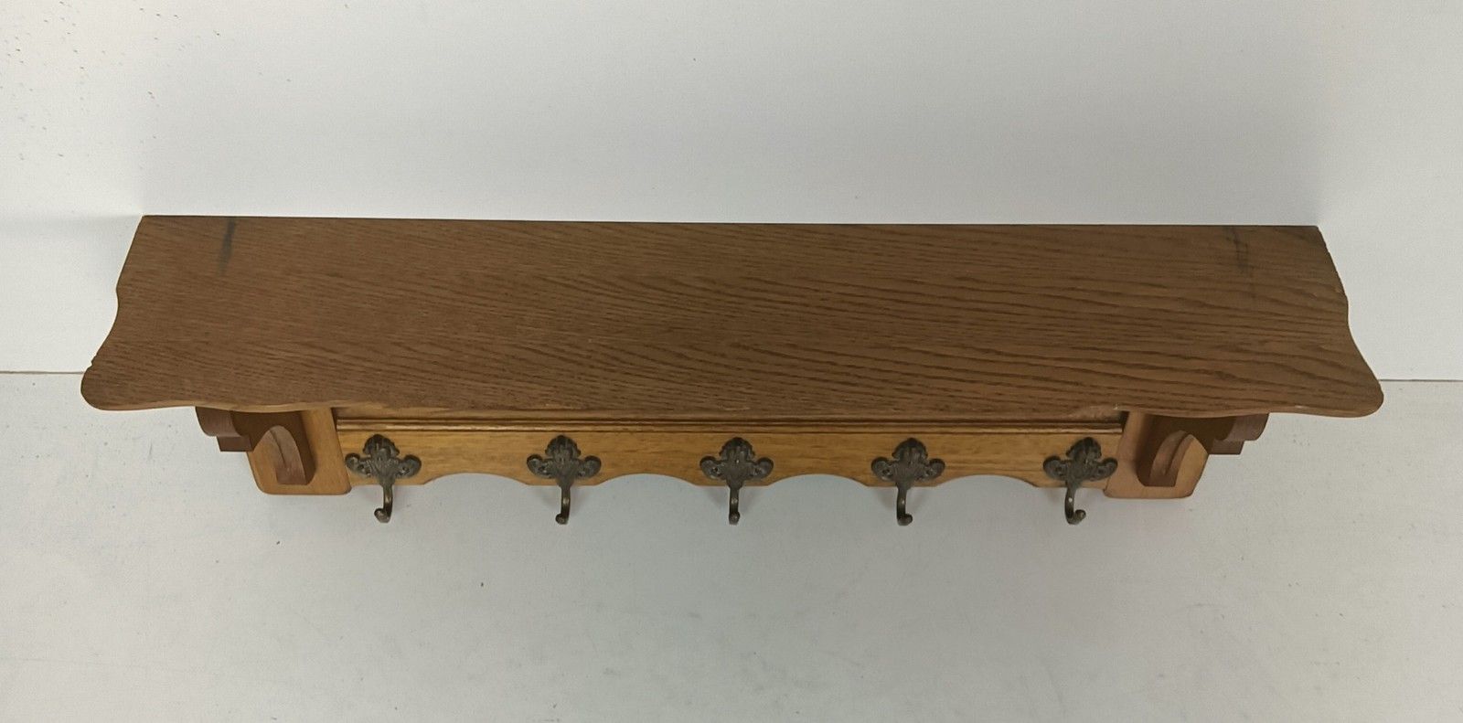 Small Vintage Carved Wooden Ornate Coat Hat Kitchen Rack Modernist Lovely photo vinterior