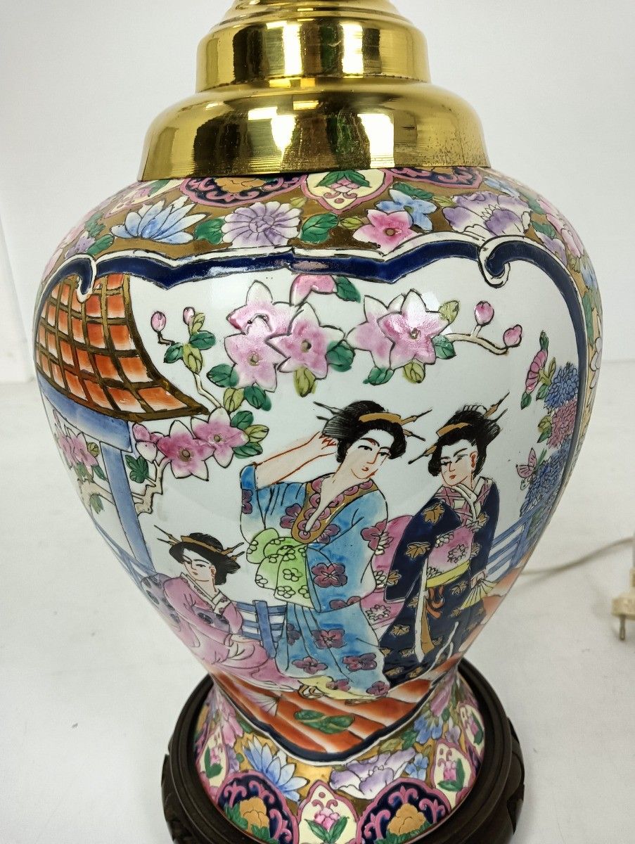 photo for sale Vintage Porcelain Chinese Hand Painted Desk Table Lamp Qing Dynasty Famille Rose