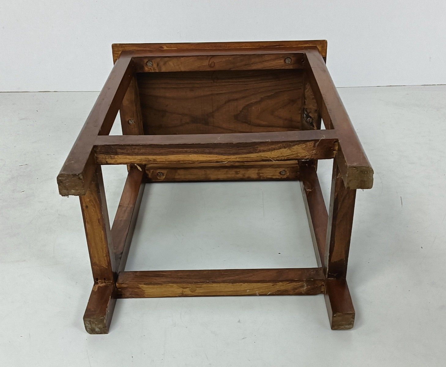 Small Vintage Carved Wooden Side Occasional Tea Wine Table Plant Bonsai Stand  C photo 179.0