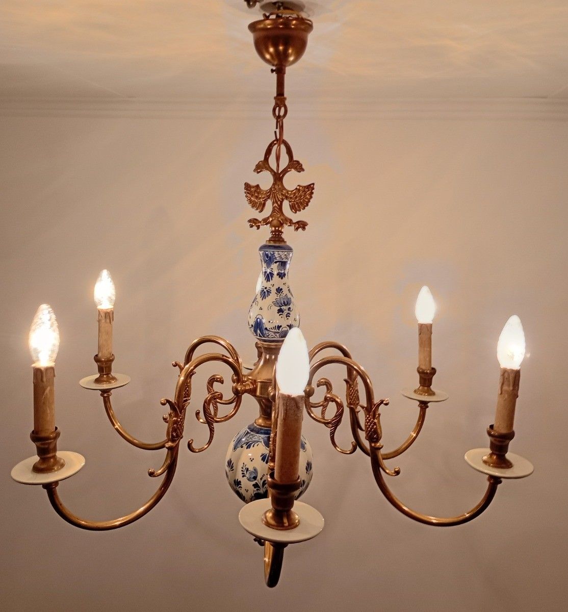 894.0 6 Arm Lights Delft Blue White Chandelier Eagles Fish Hand Painted Brass Ornate F photo