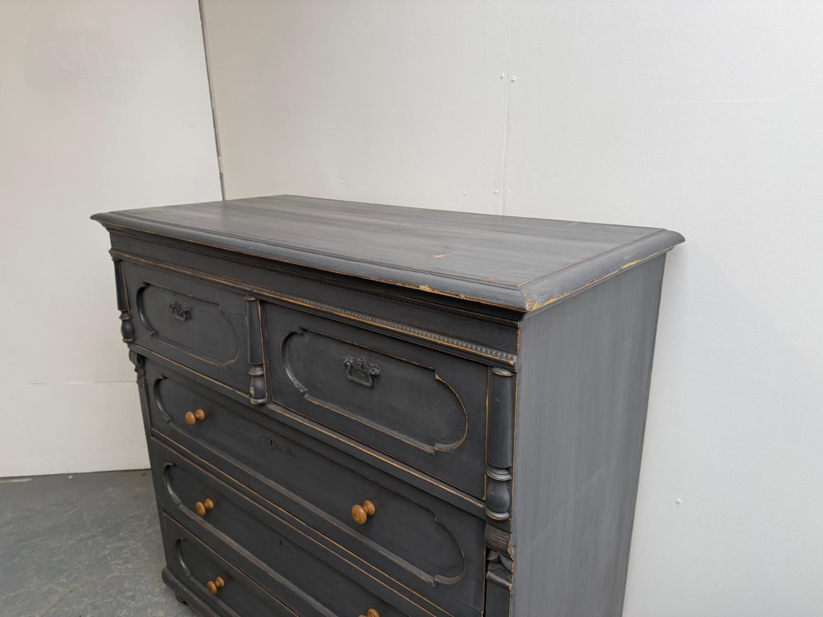 A Genuine Pine Victorian Light Grey Massive 5 Drawer Chest Of Drawers photo furniture