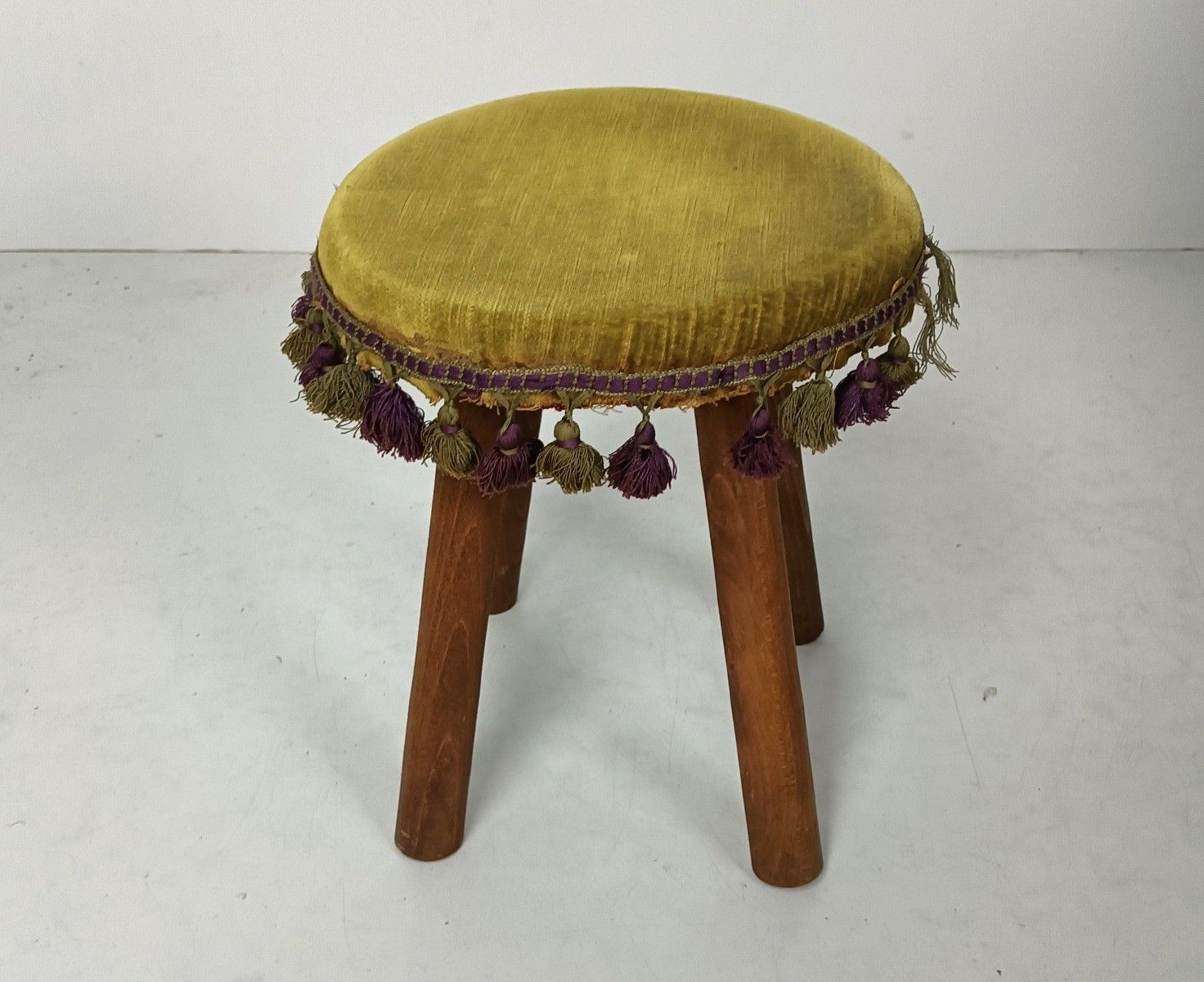 Hand Carved Wood Milking Stool Pedestal Table Pedestal Barn Style Green Fabric O photo vinterior