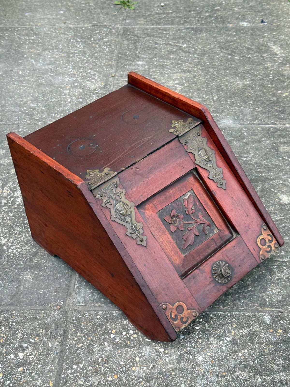 Home Decor Antique Victorian Carved Wooden Coal Scuttle Brass Mount Fireside Storage Box photo