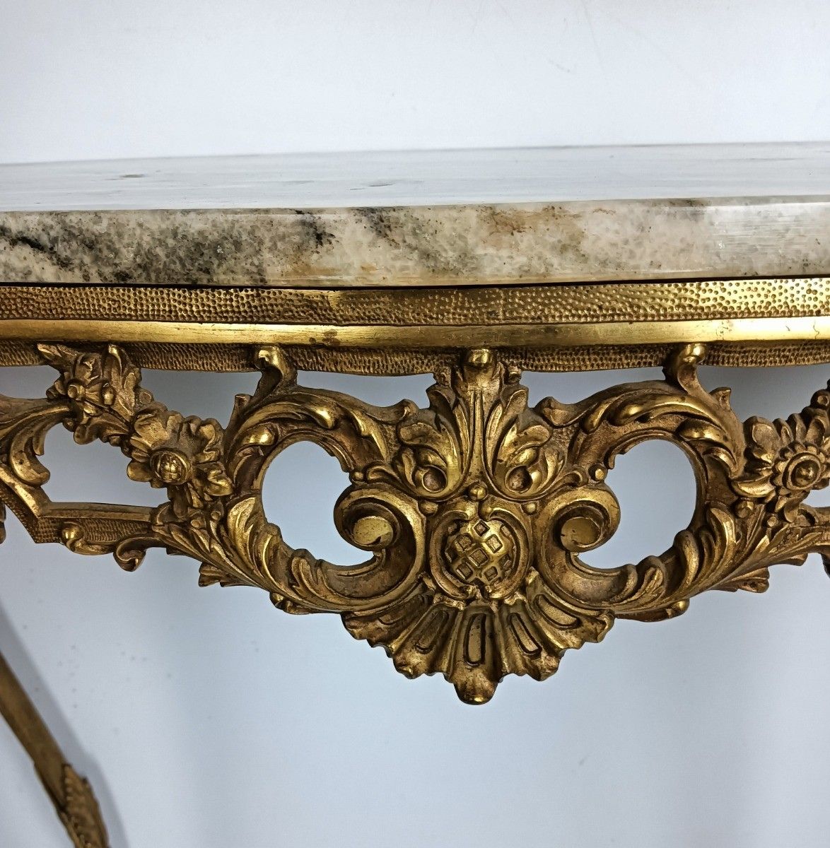 photo furniture Mid Century Modern Onyx Marble Top Wall Console Vintage Brass Ornate