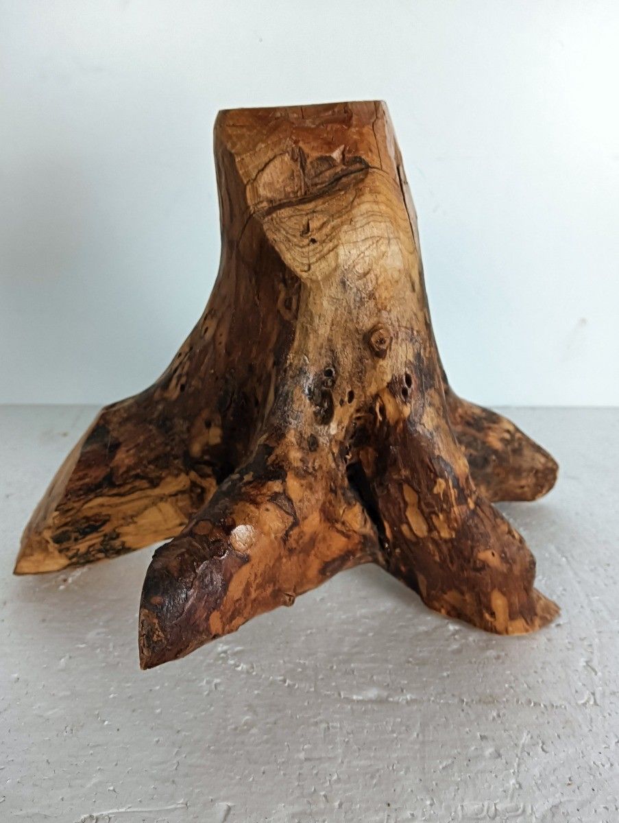 Hand Carved Wooden Tree Stump Folk Art Figurine Female Vintage photo vinterior