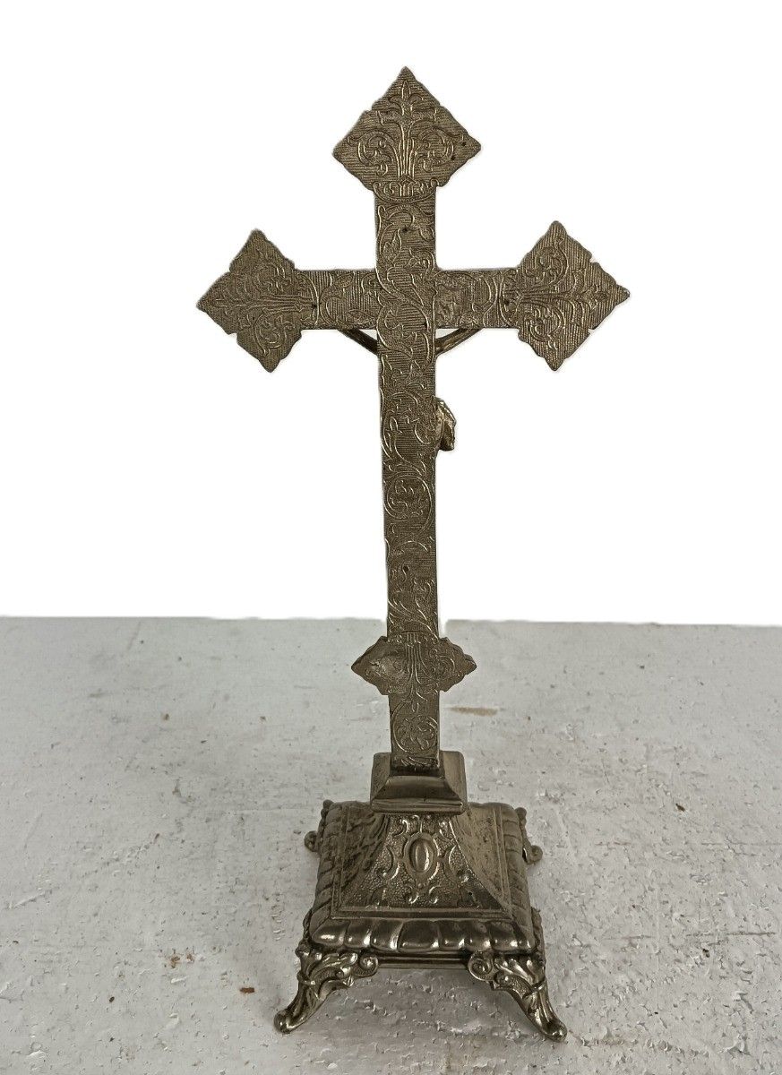 Standing Vintage Table Crucifix Cross, Spelter Crucifixion photo 65.0